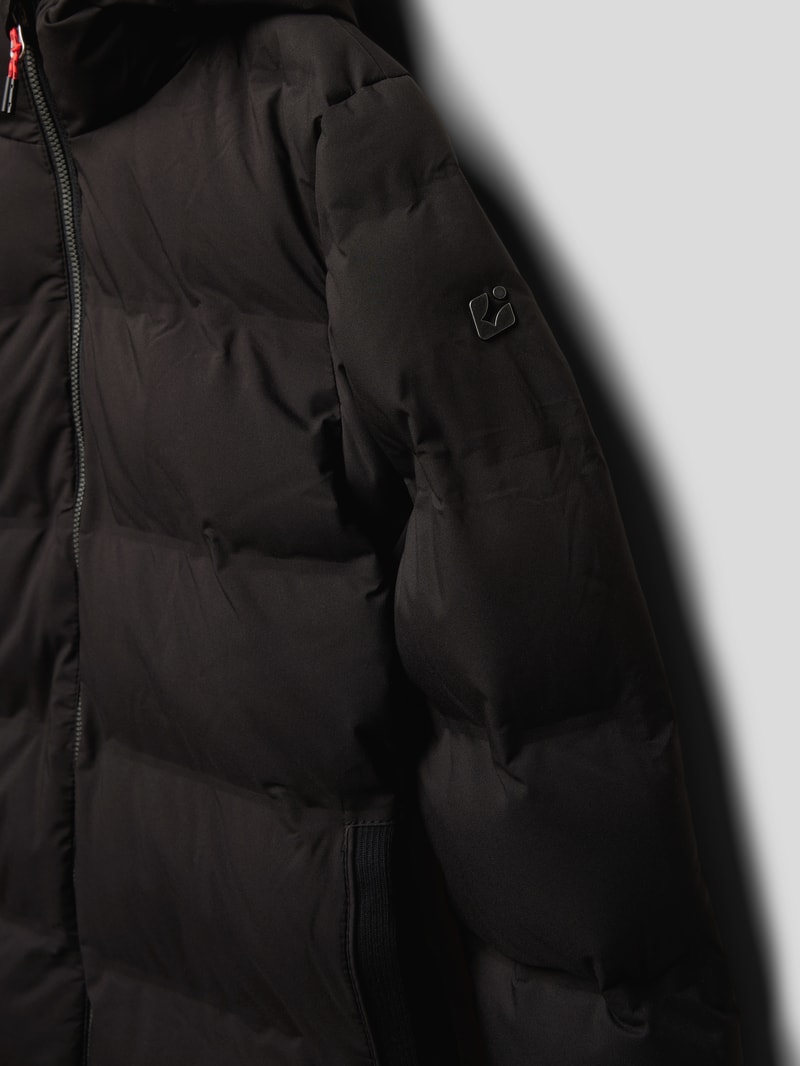 Steppjacke in Überlänge in schwarz