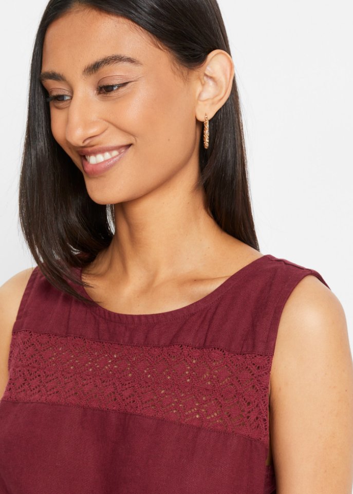 Maxi-Kleid mit Leinen, Lochmuster am Ausschnitt und Seitenschlitz