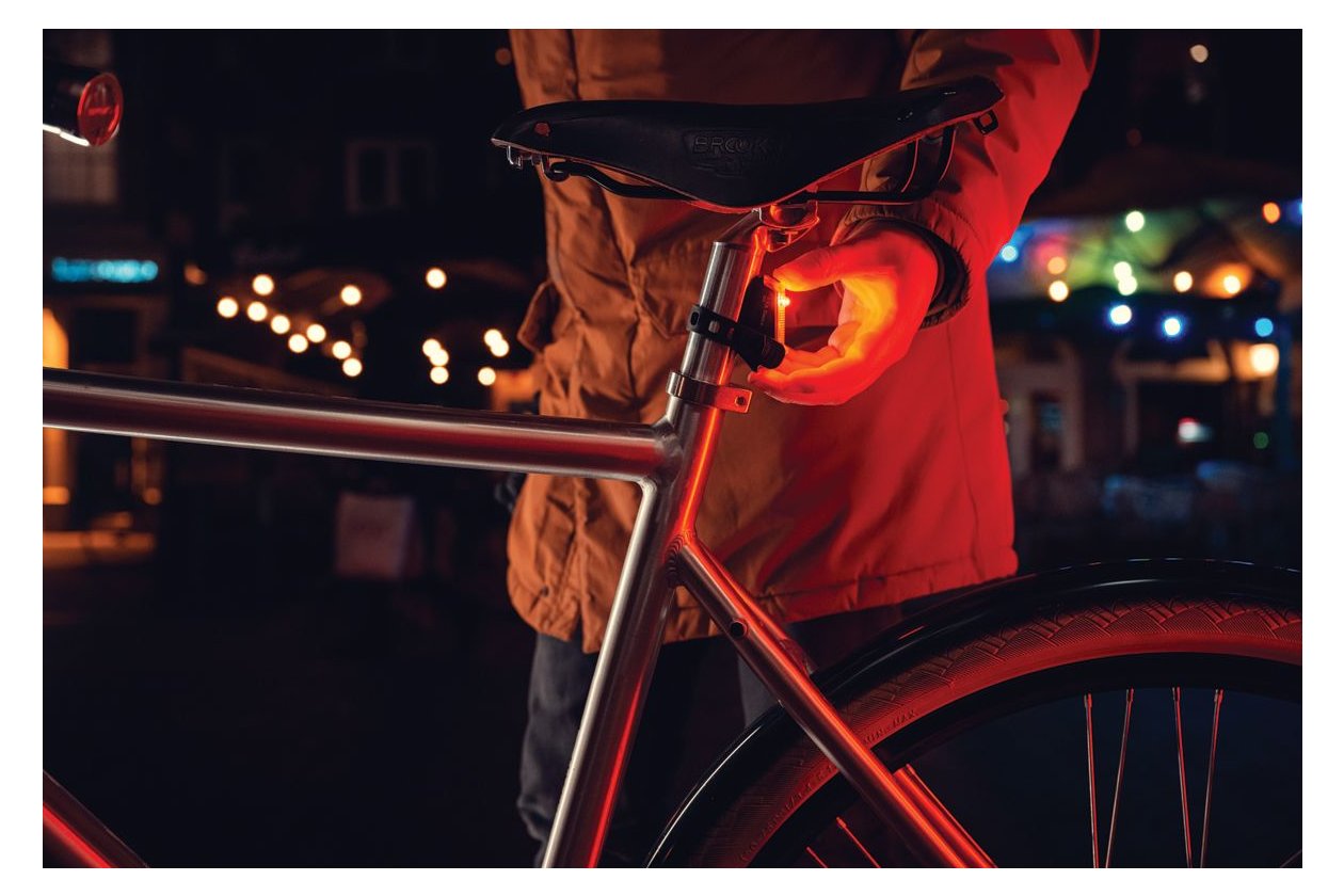 AXA DWN 100/DWN USB Rear Signal Set