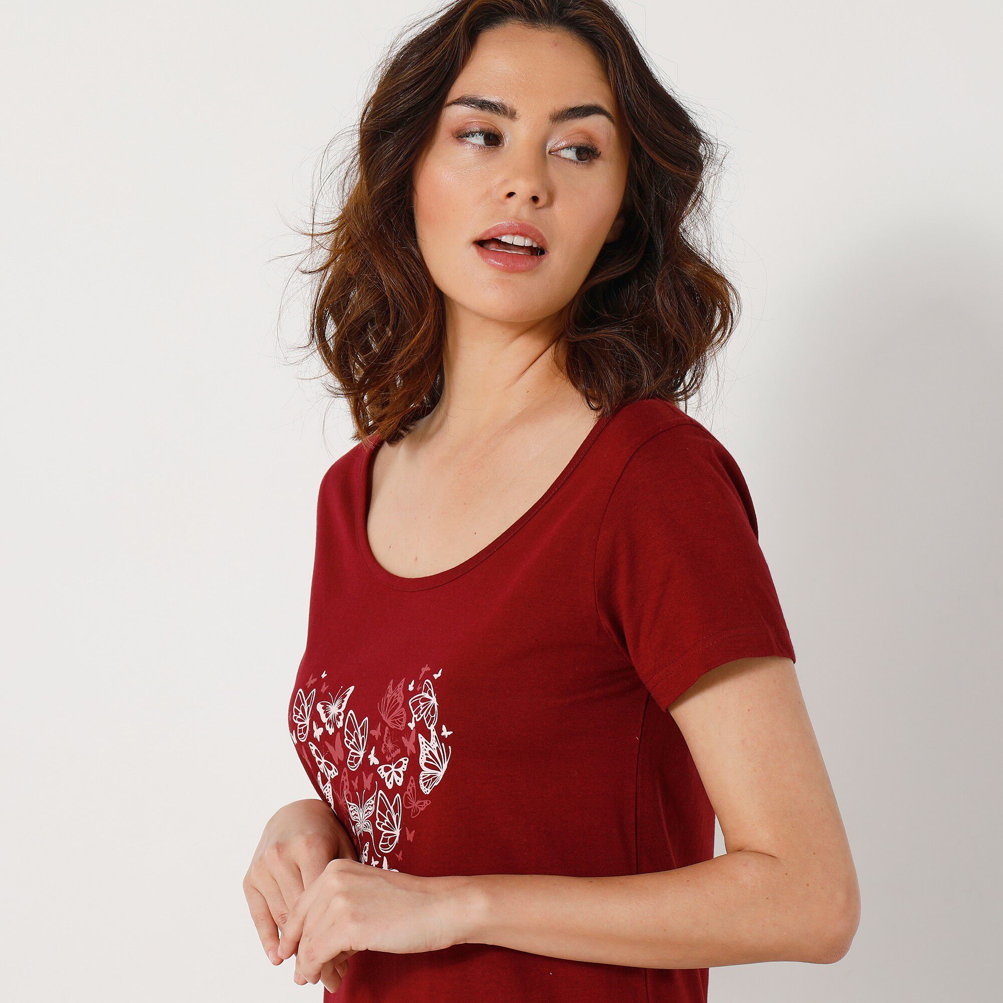 Chemise de nuit courtes manches courtes motif papillons