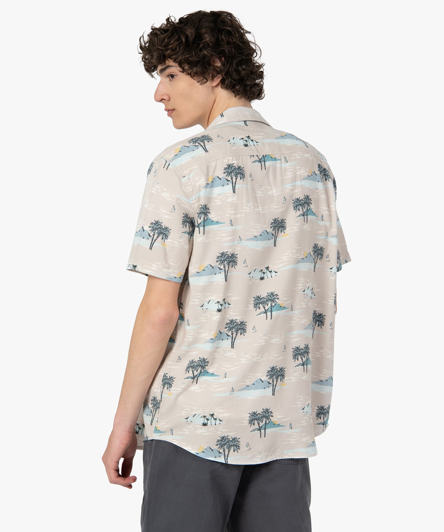 Chemise homme à manches courtes avec imprimé tropical beige | GEMO