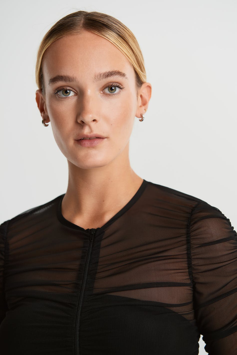Adina mesh top