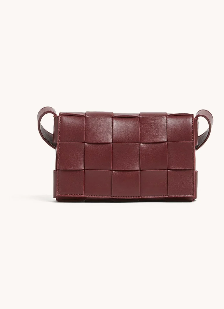 Bottega Veneta Pieni Kasetti lampaannahkainen olkalaukku