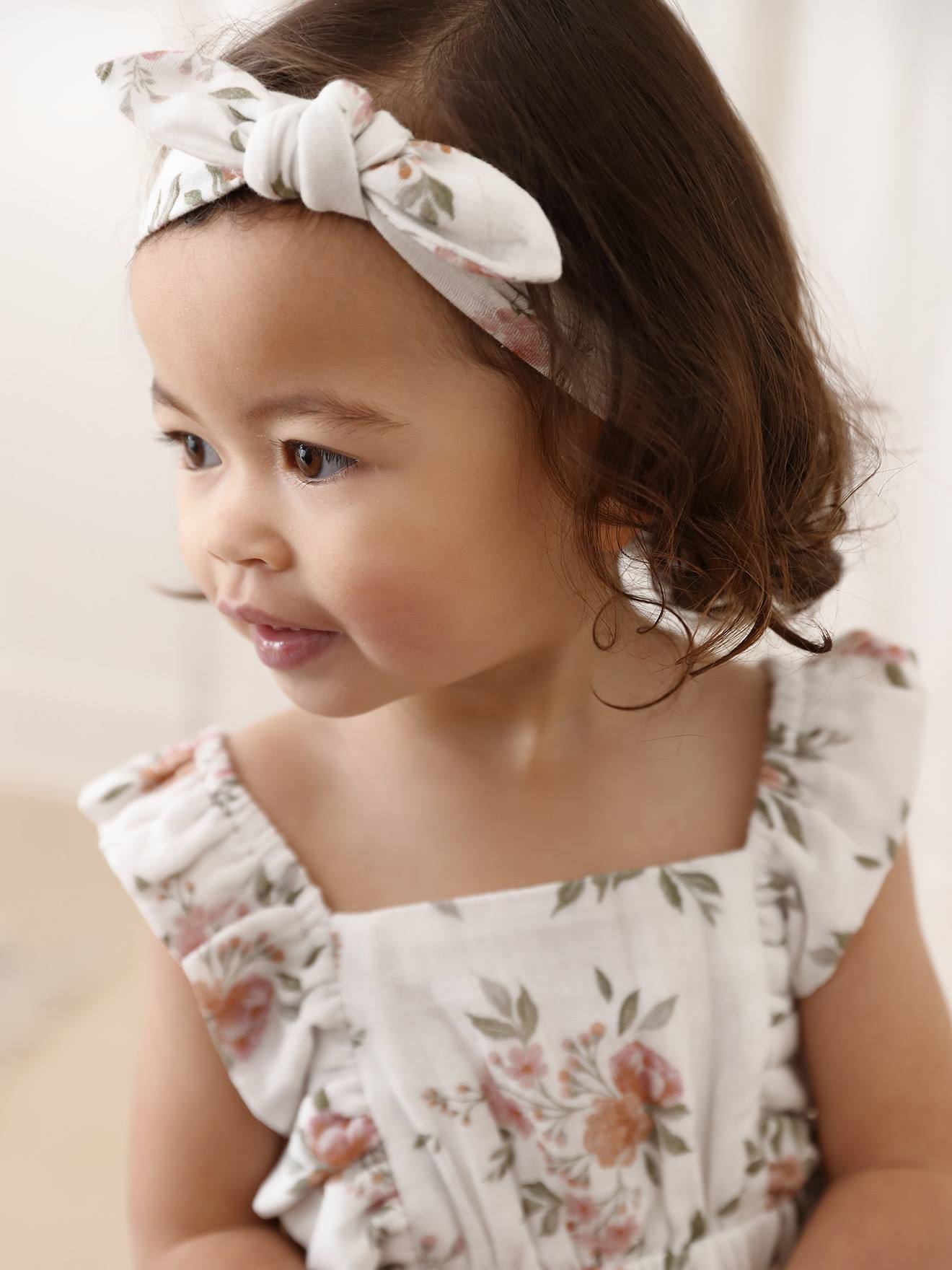 Ensemble 3 pièces bébé robe, bloomer et bandeau assorti blanc