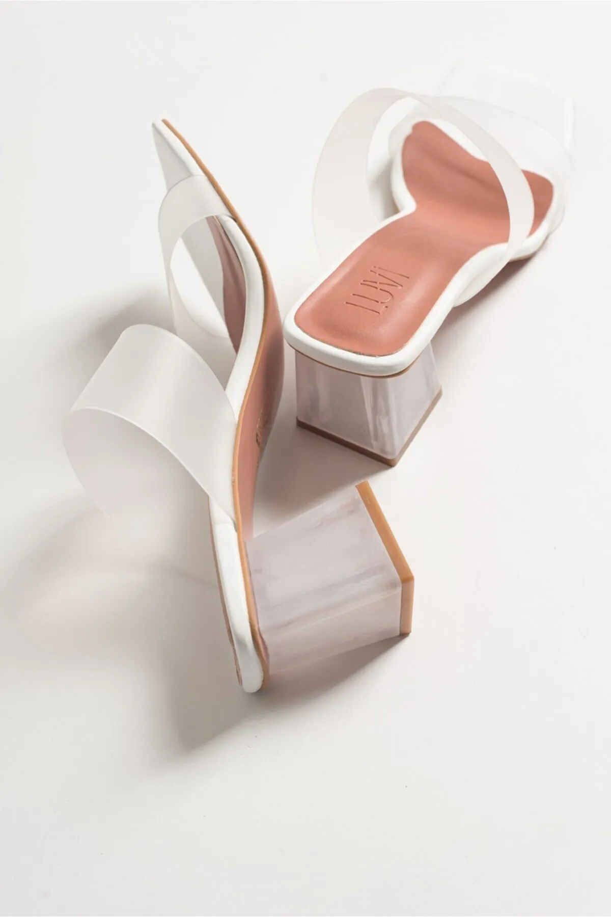 LuviShoes  Weiße Hautabsätze für Damen, transparente Damenhausschuhe 123