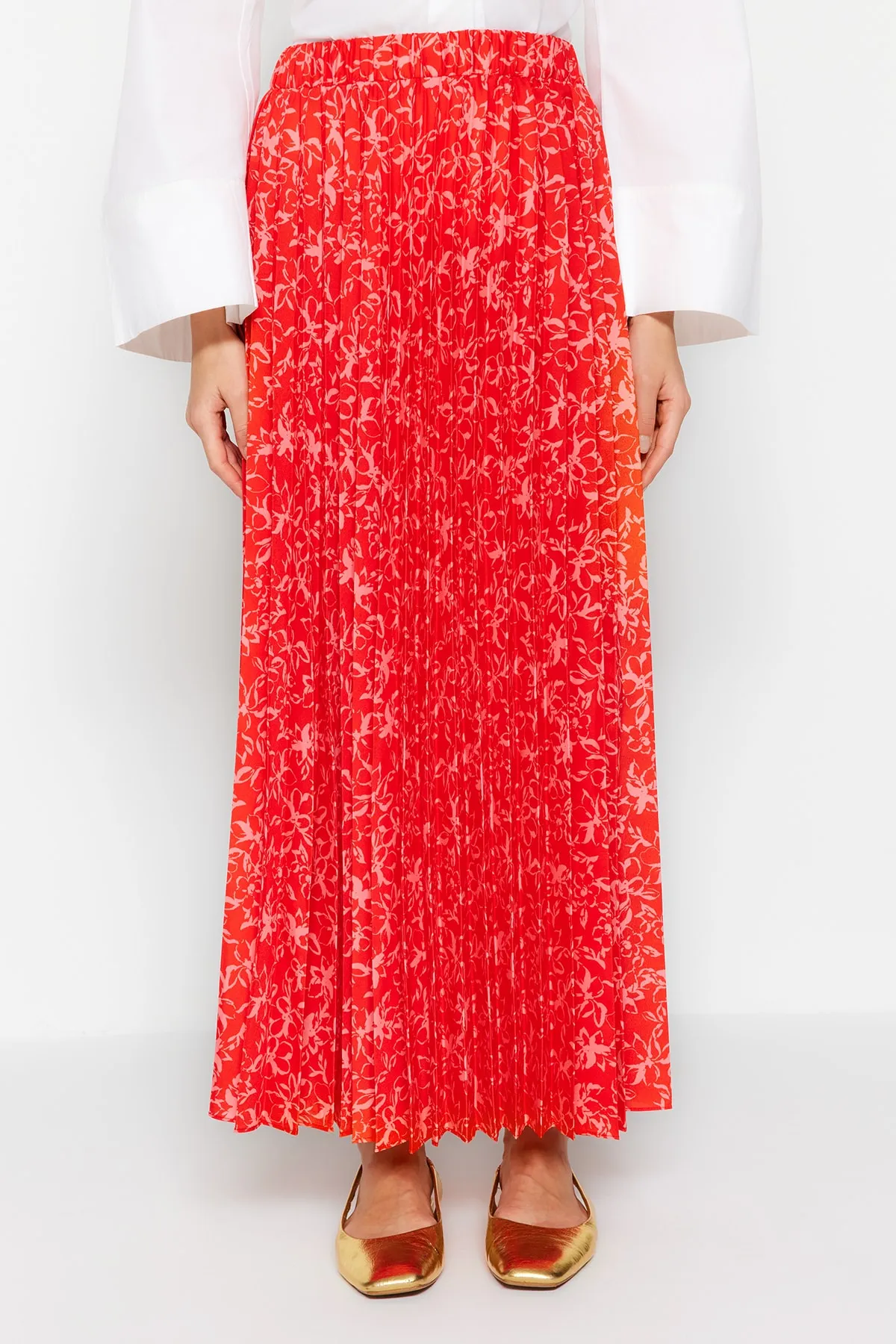 Trendyol Modest  Roter gewebter Plisseerock mit Blumenmuster und elastischer Taille TCTSS23EE00018