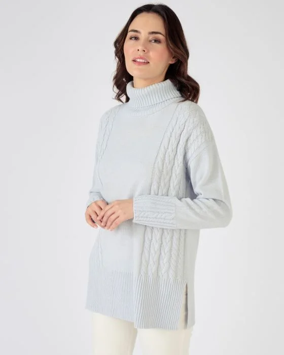 Pull col roulé à torsades