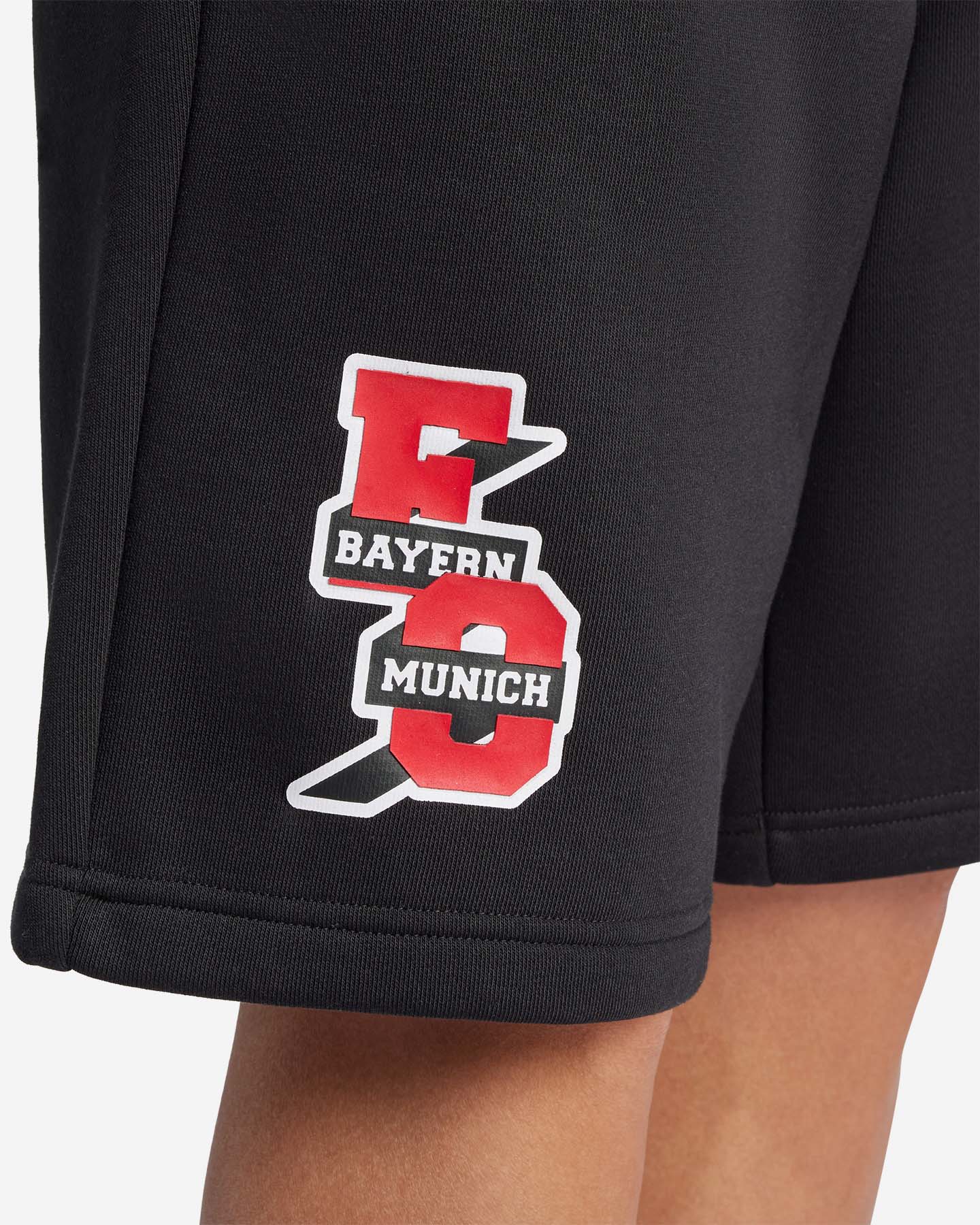 Futbalové šortky Adidas Bayern Mníchov OG Vrct M JF0579