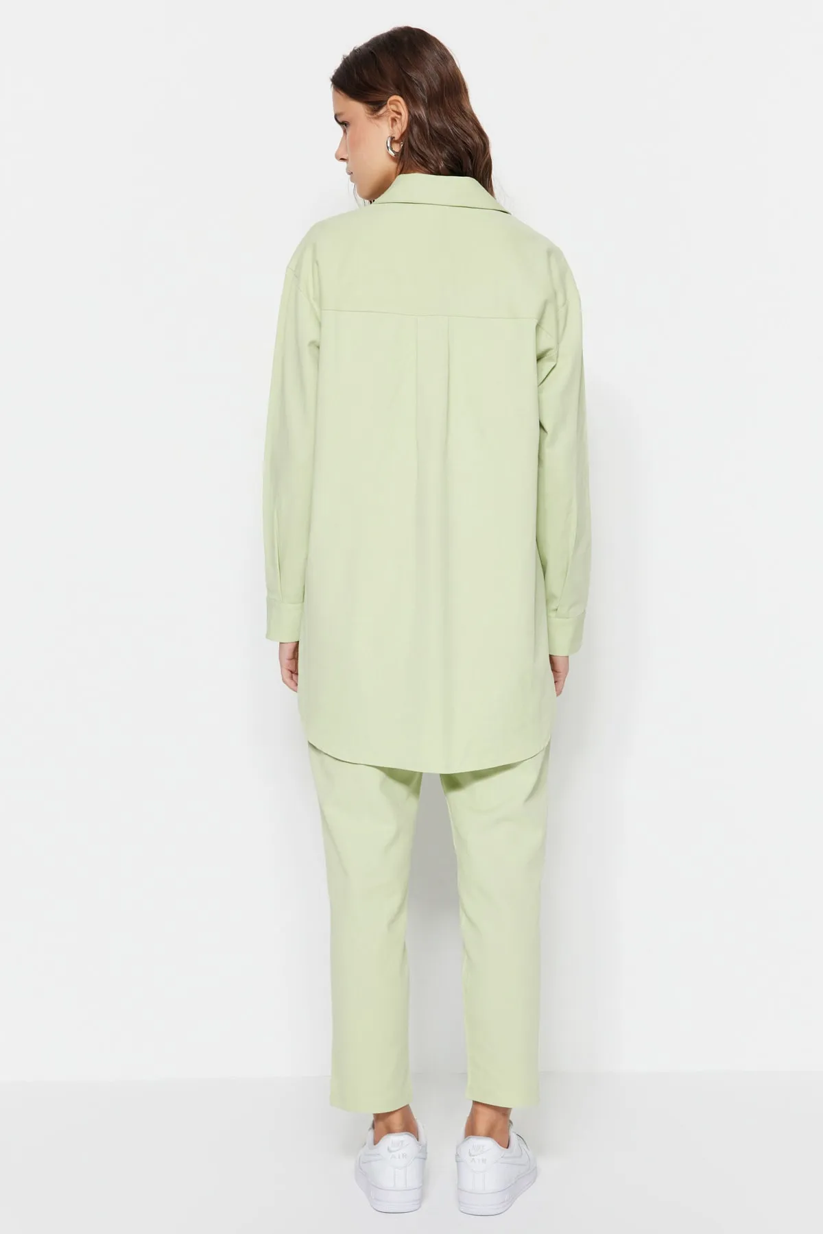 Trendyol Modest  Grünes Hemd-Hosen-Set aus gewebter Baumwolle TCTSS23US00065