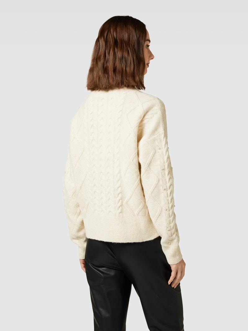 Strickpullover mit Zopfmuster in ecru
