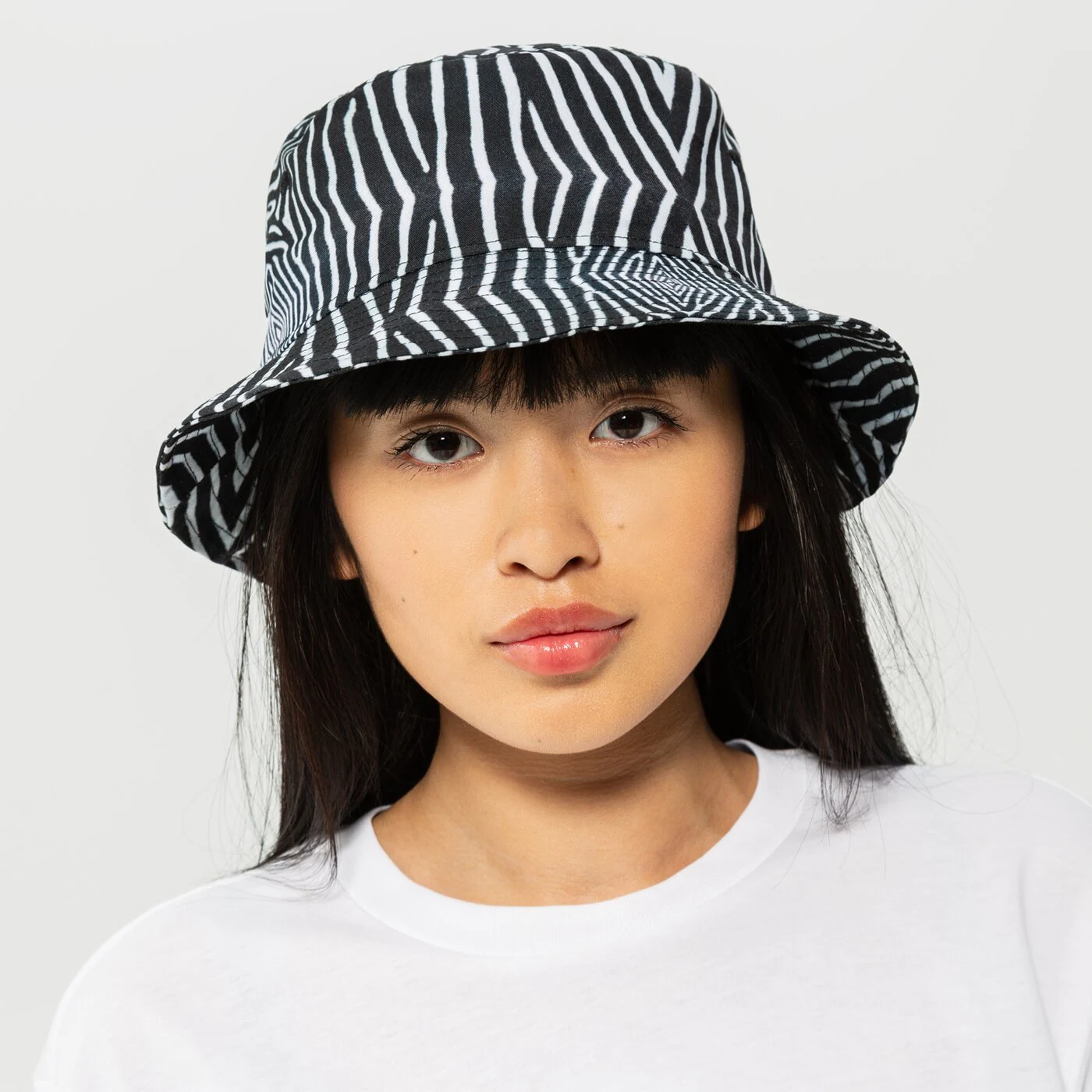 NEW ERA HUT WMNS ANIMAL TAPERED ZEBRA NEW ERA ZBR Schwarz