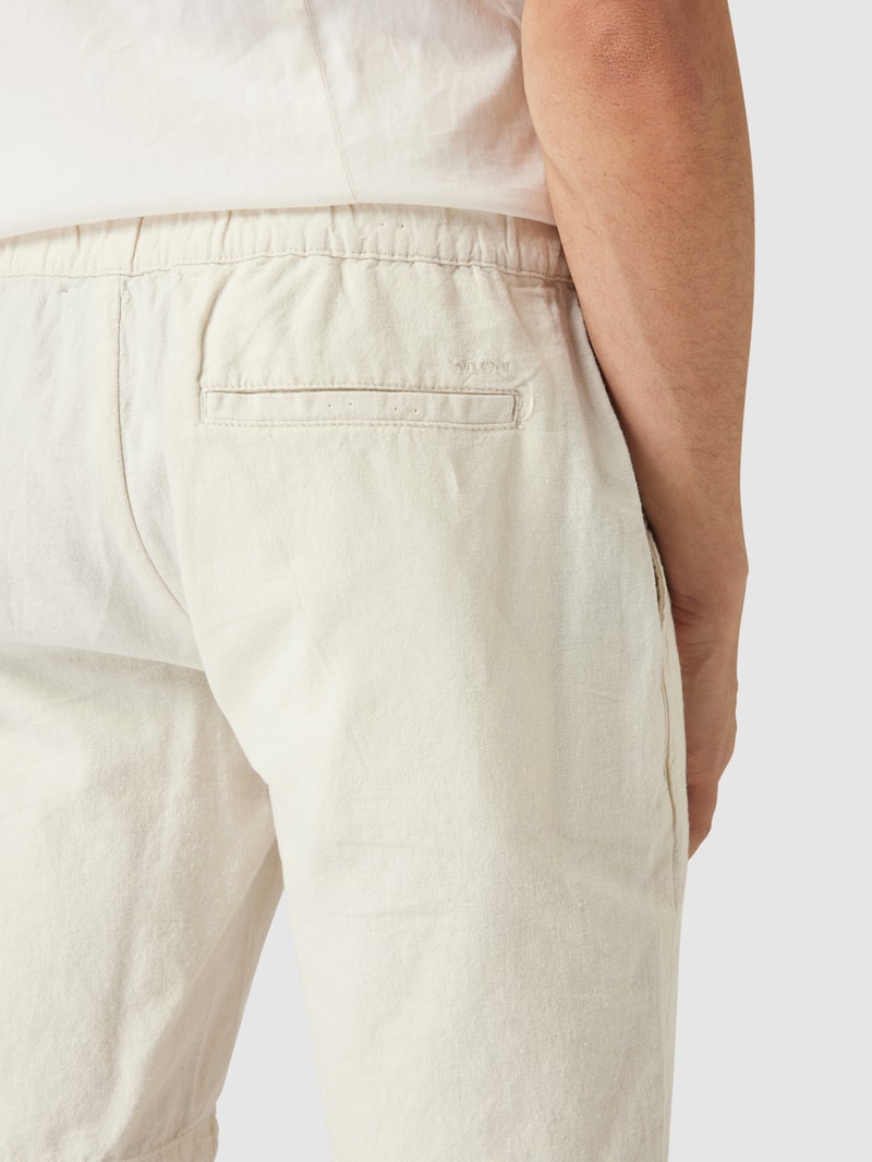 Shorts mit elastischem Bund in kitt