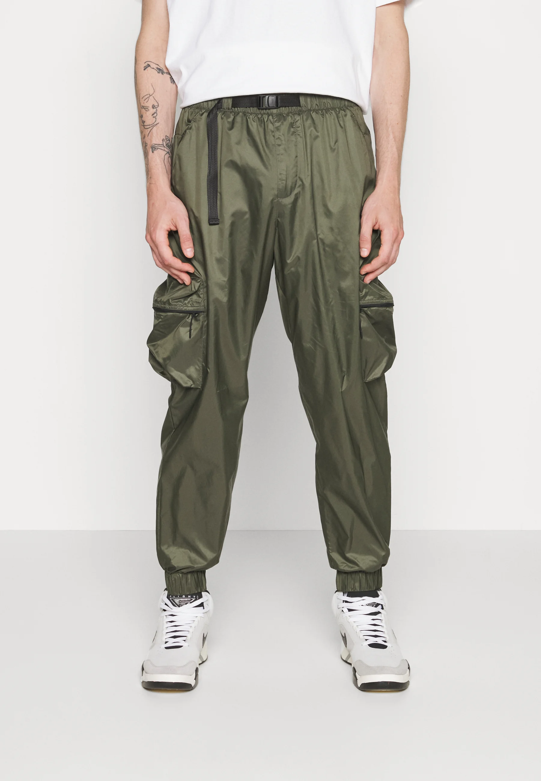 Pantalones cargo Nike Sportswear