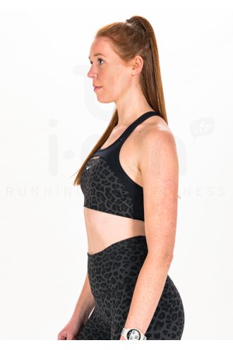 Nike Dri-Fit Swoosh