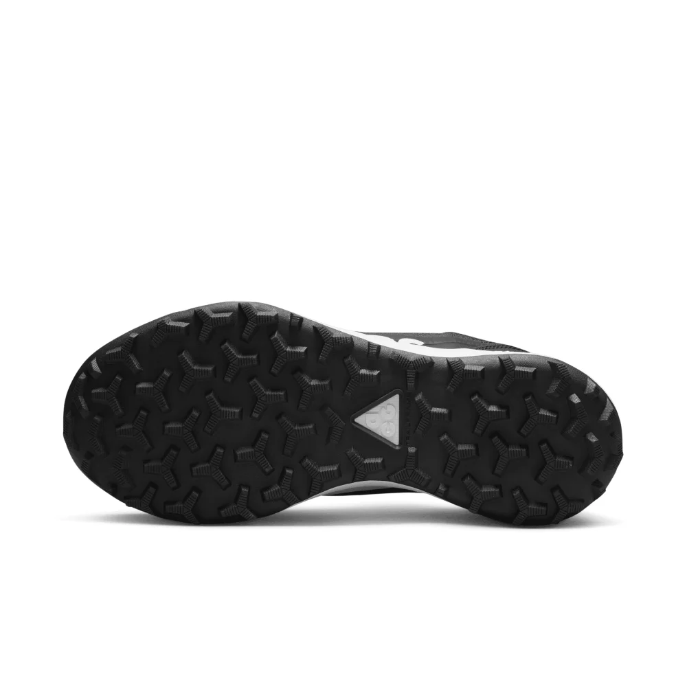 Nike ACG Lowcate DX2256-001 / schwarz