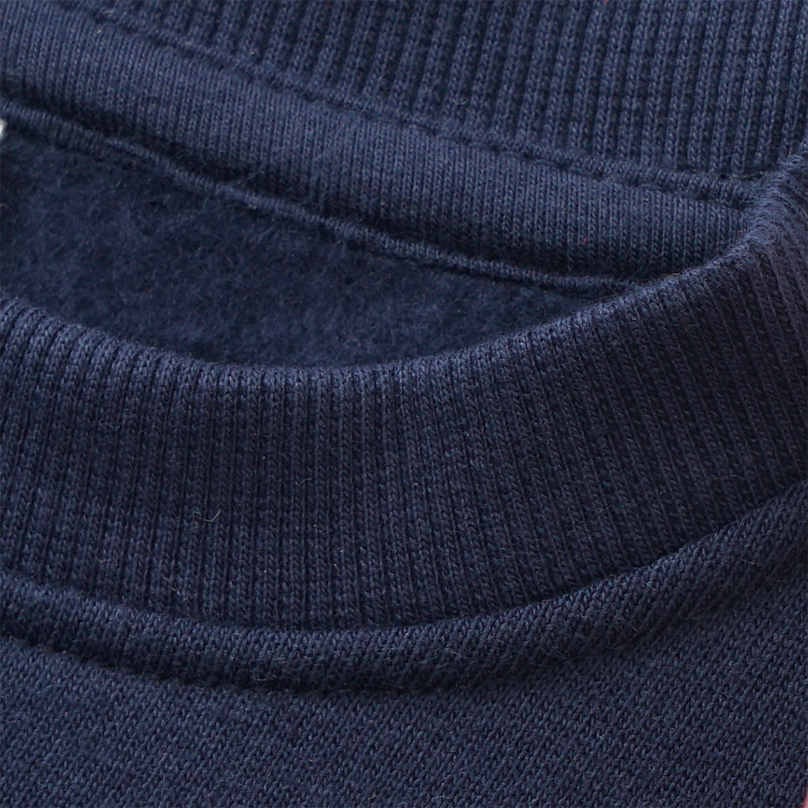 Mädchen Sweatshirt mit Regenbogen-Applikation