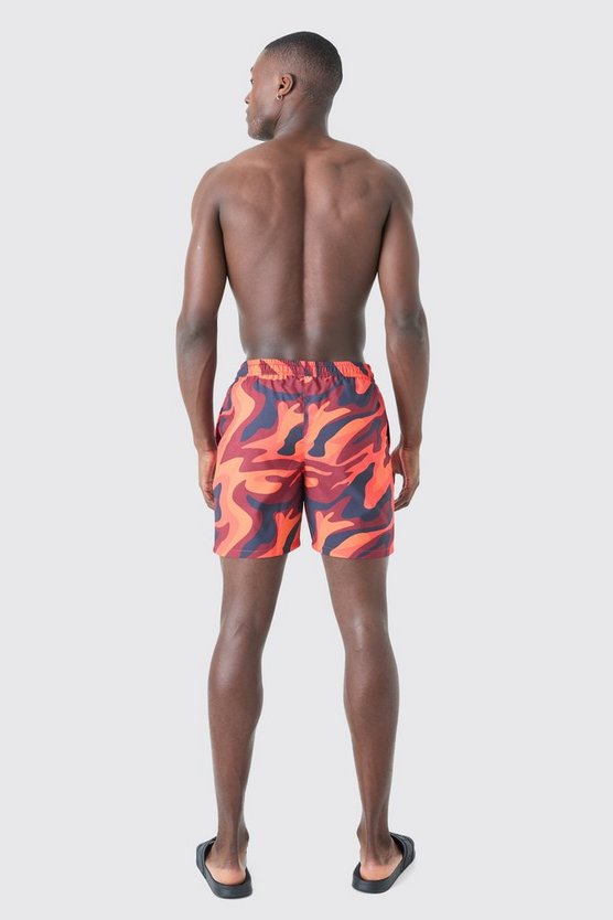 Mittellange Badehose mit Flammen-Print