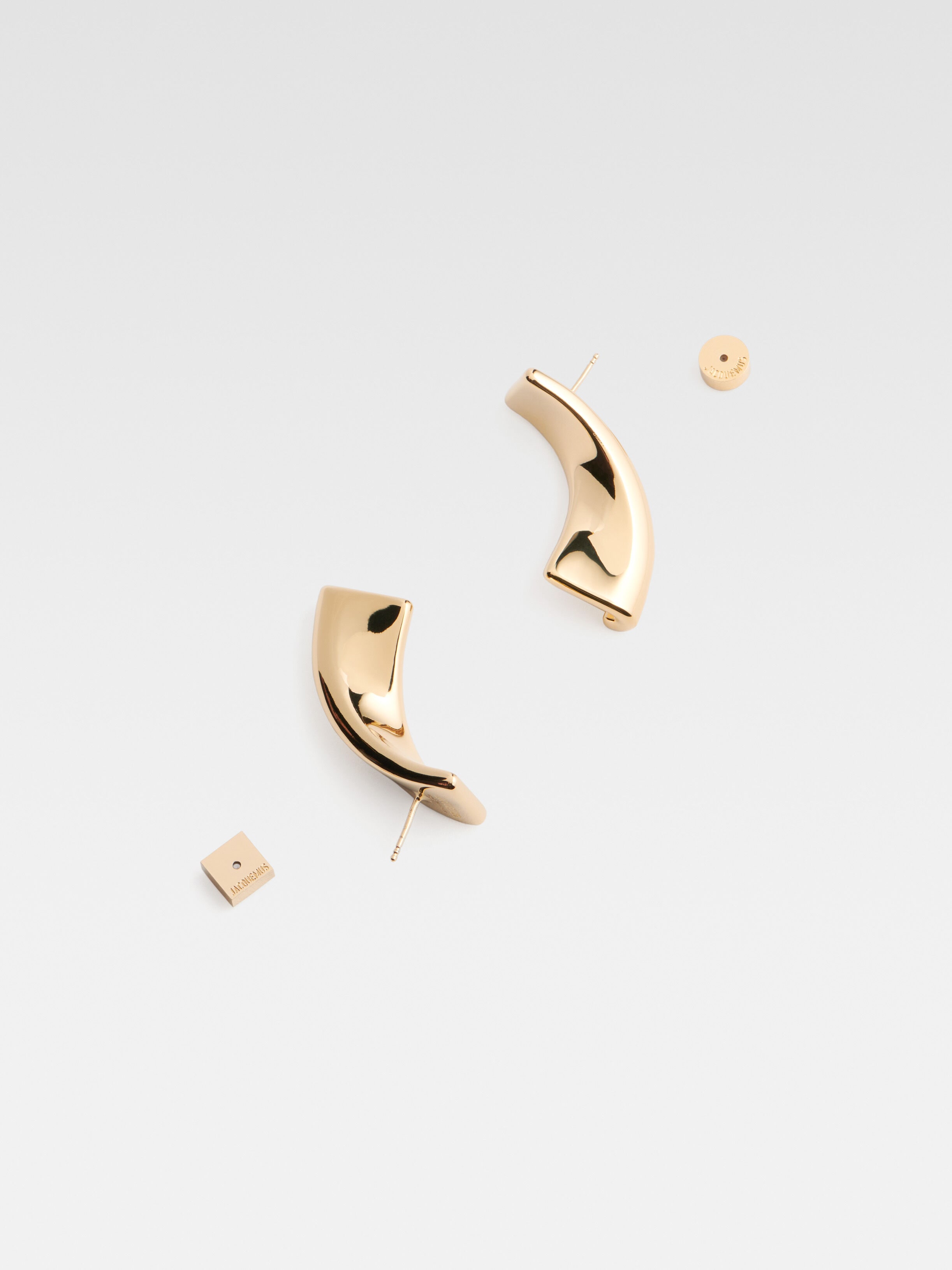 Les boucles J