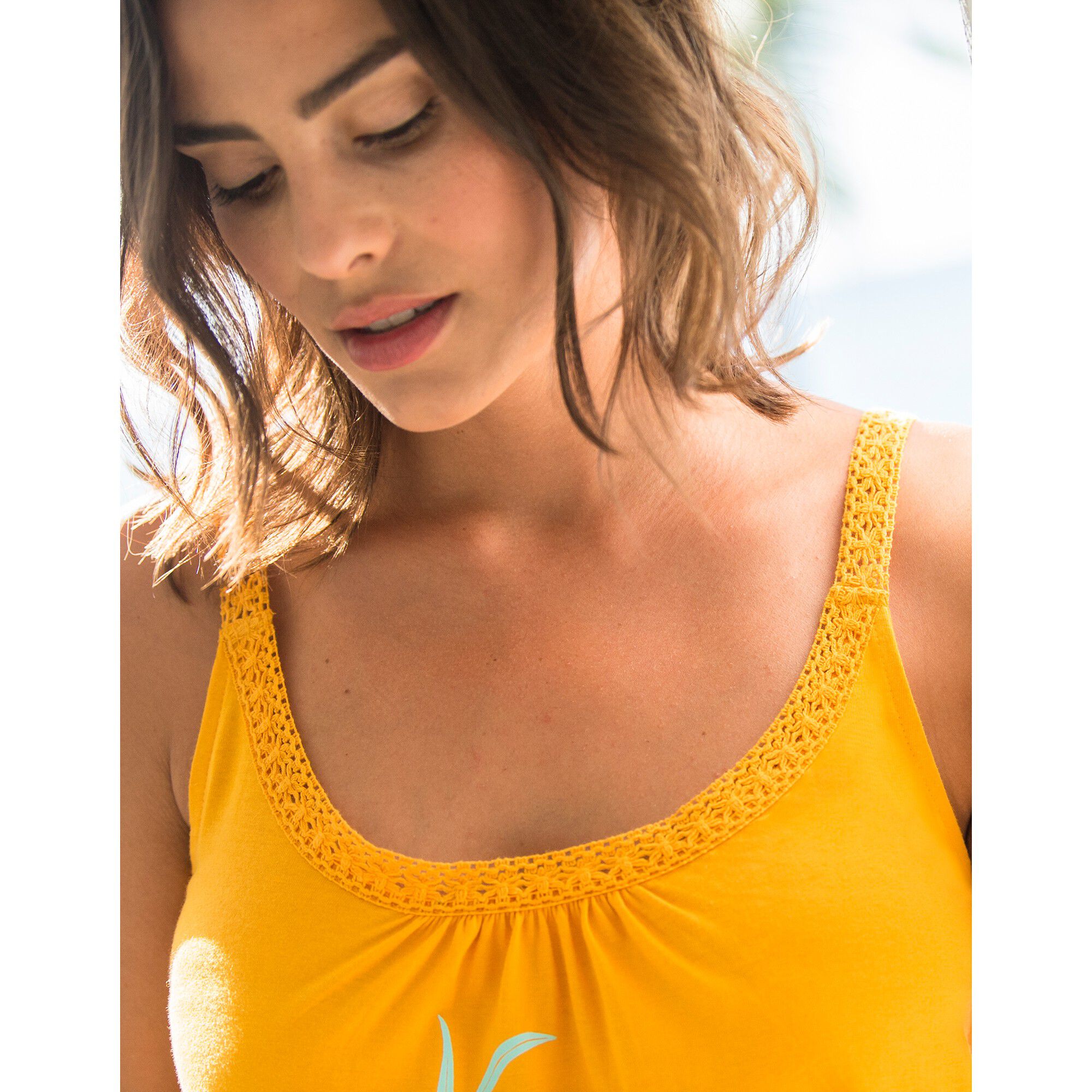 Top de pyjama en coton et macramé