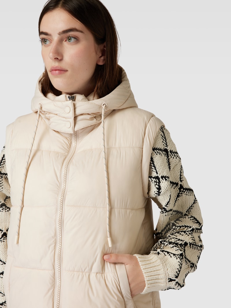 Steppweste mit Kapuze in beige
