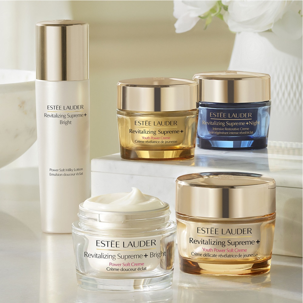 Estée Lauder Revitalizing Supreme+ Bright Emulsion douceur éclat Crème de jour Soin visage anti-âge et révélateur d'éclat