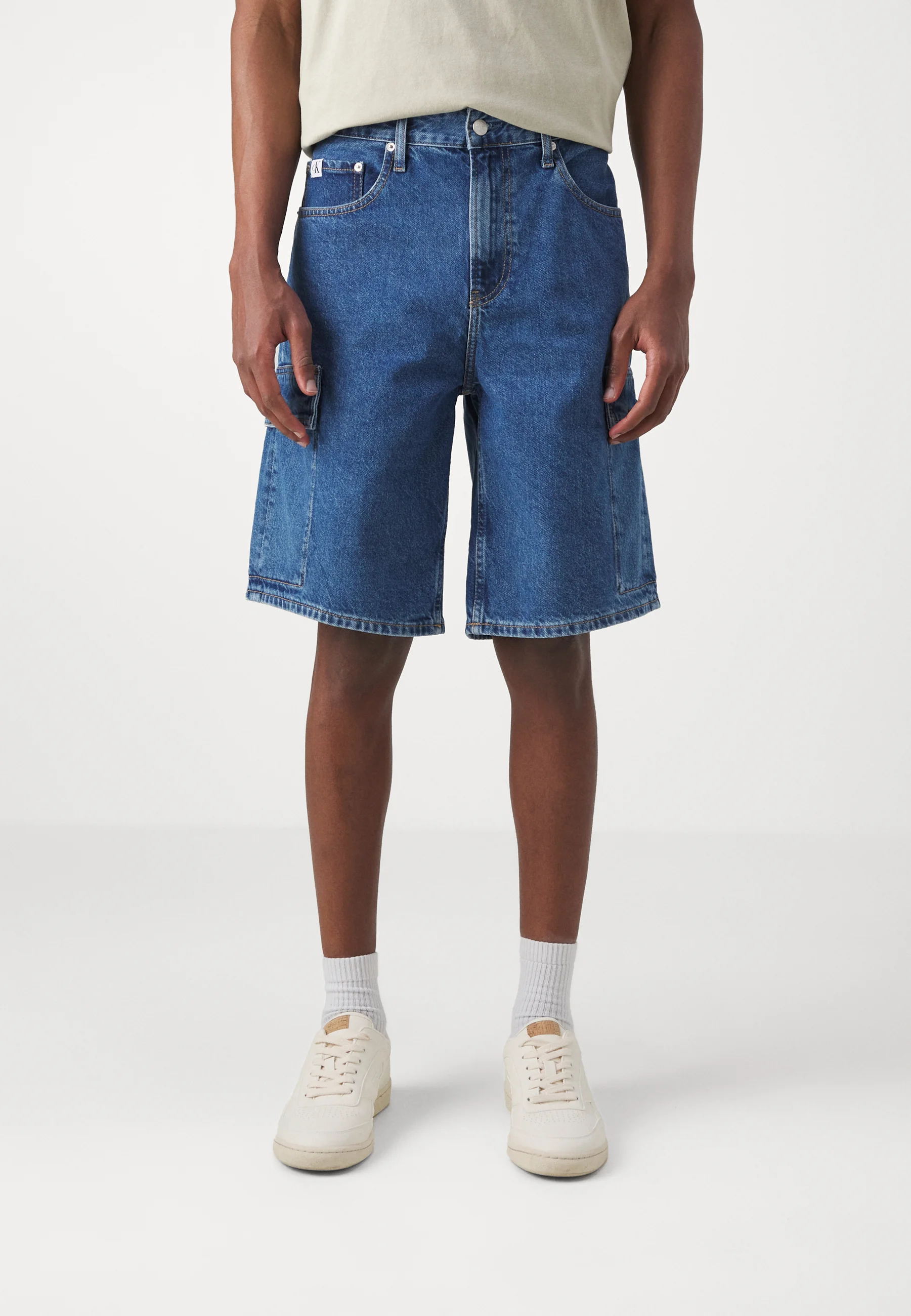 Calvin Klein Jeans LOOSE - Pantalones cortos vaqueros