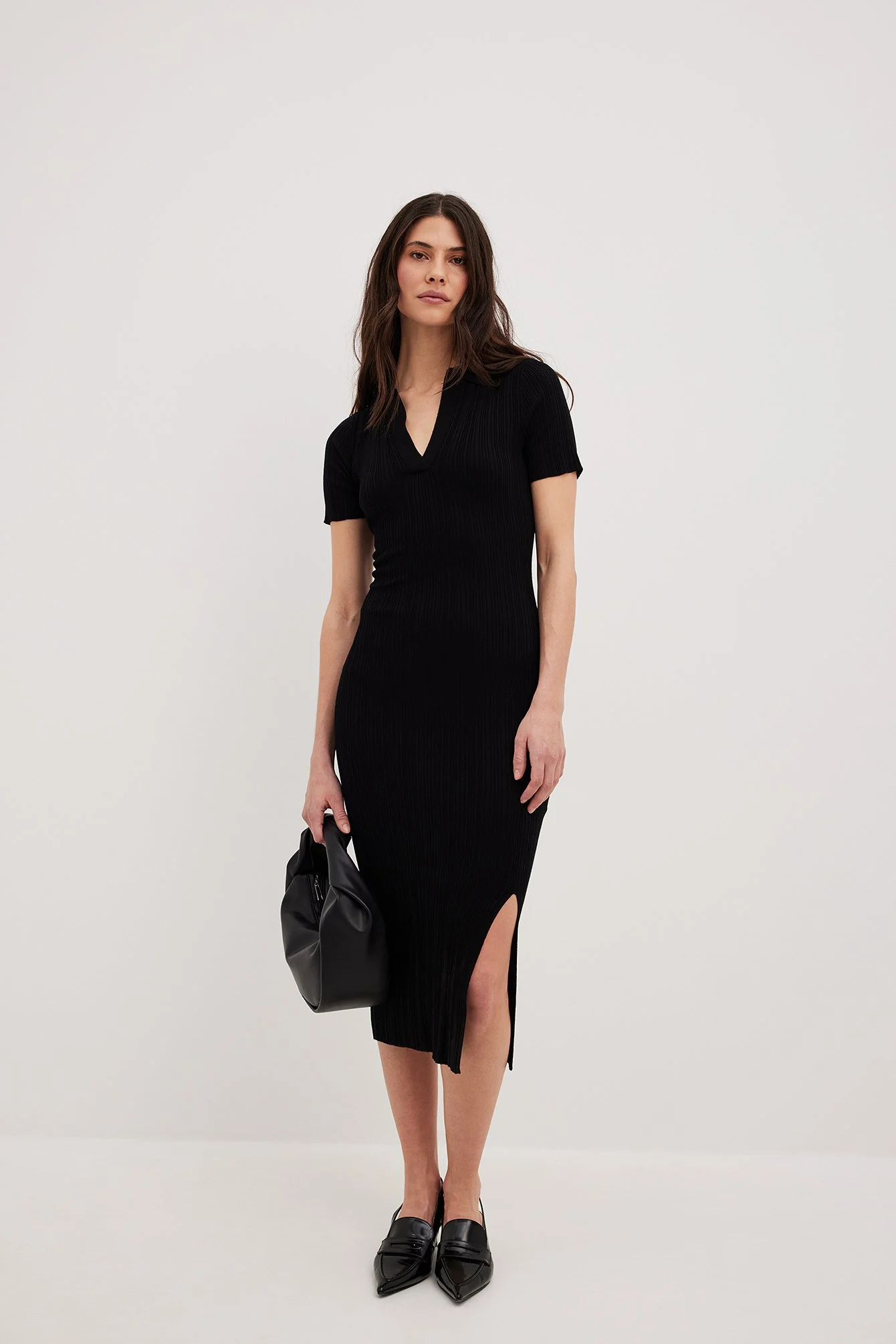 Midikleid mit Rippstrickkragen
