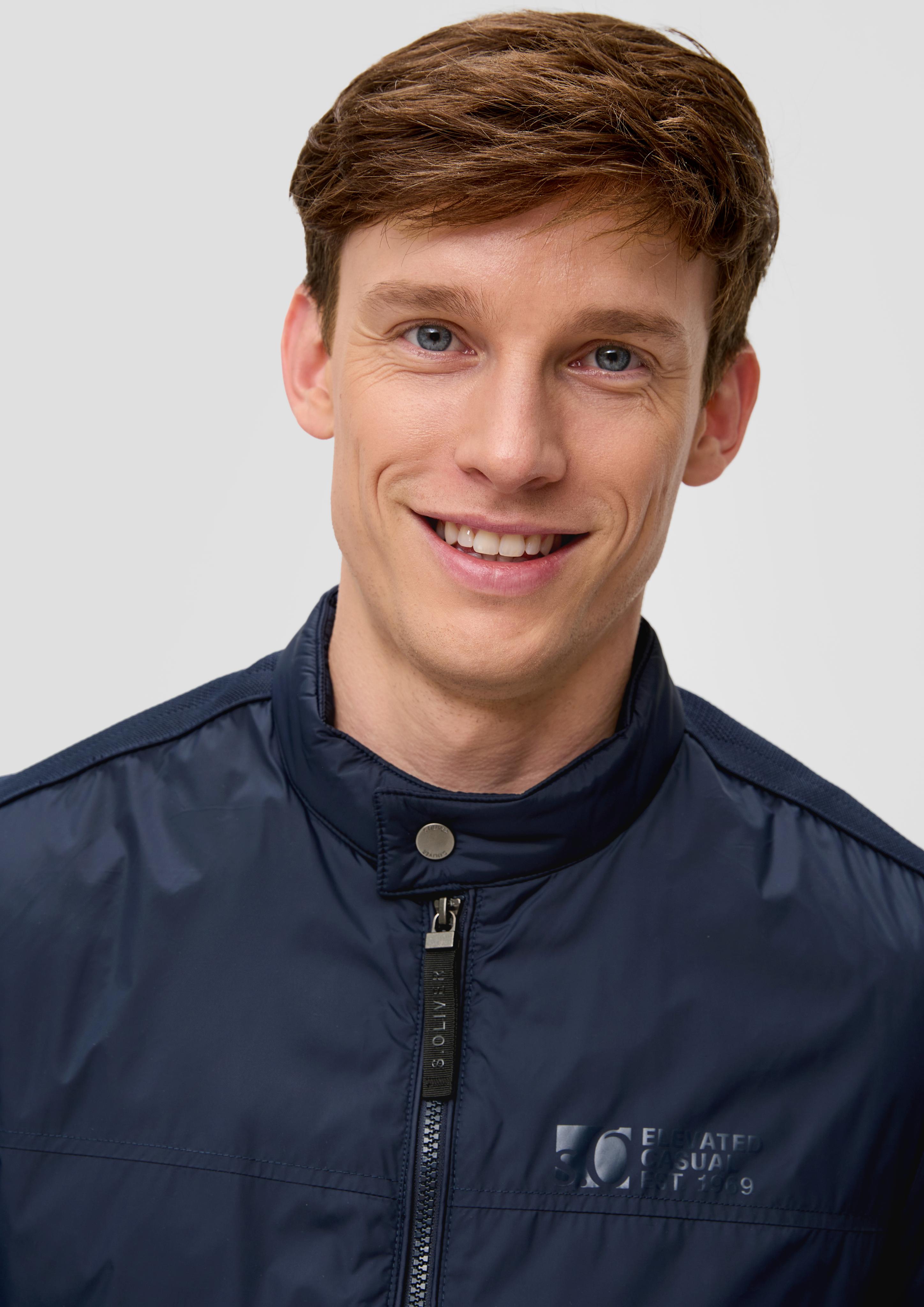 Nylonjacke mit Stehkragen  2140533-5978