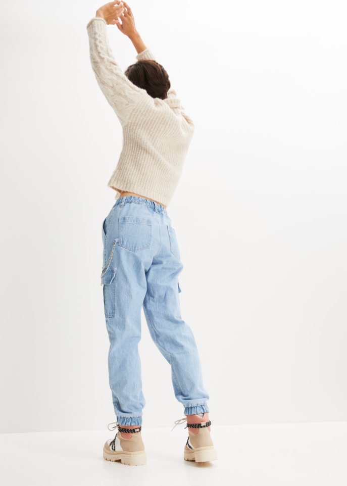 Cargo-Jeans mit Kettendetail