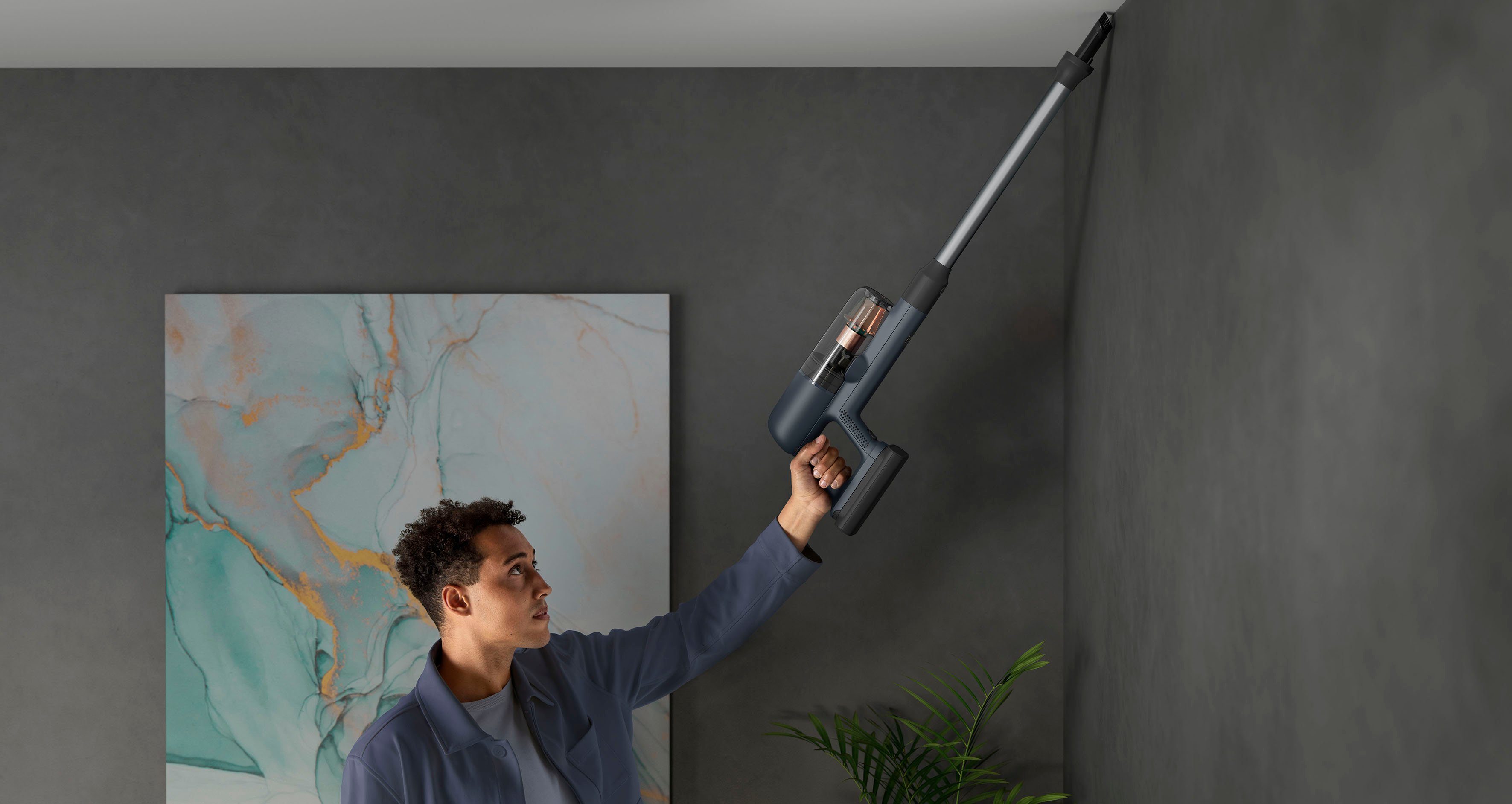 AEG Akku-Hand-und Stielstaubsauger ULTIMATE 7000 (AP71A142XN), beutellos, extrem leicht 2,2 kg, 60 % Recyclingmaterial, bis zu 50 Min. Laufzeit