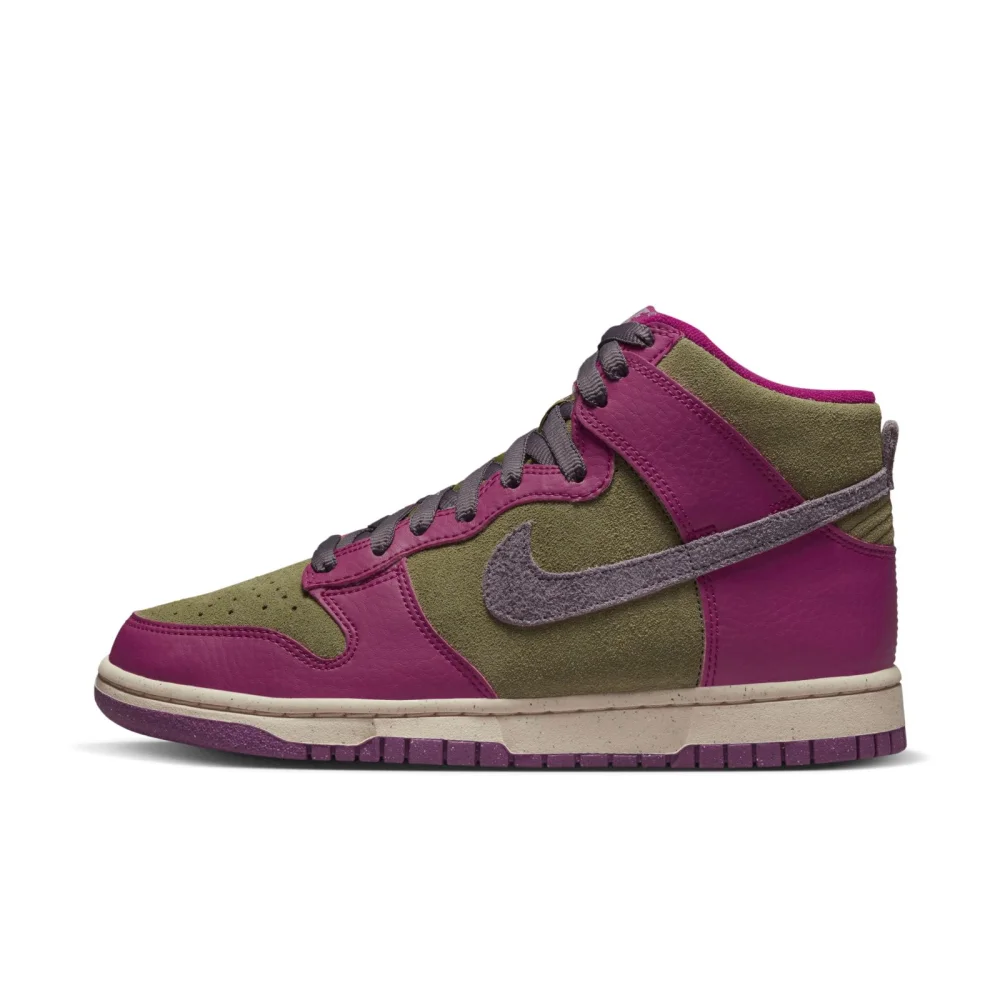Nike Dunk WMNS High FB1273-500 / lila