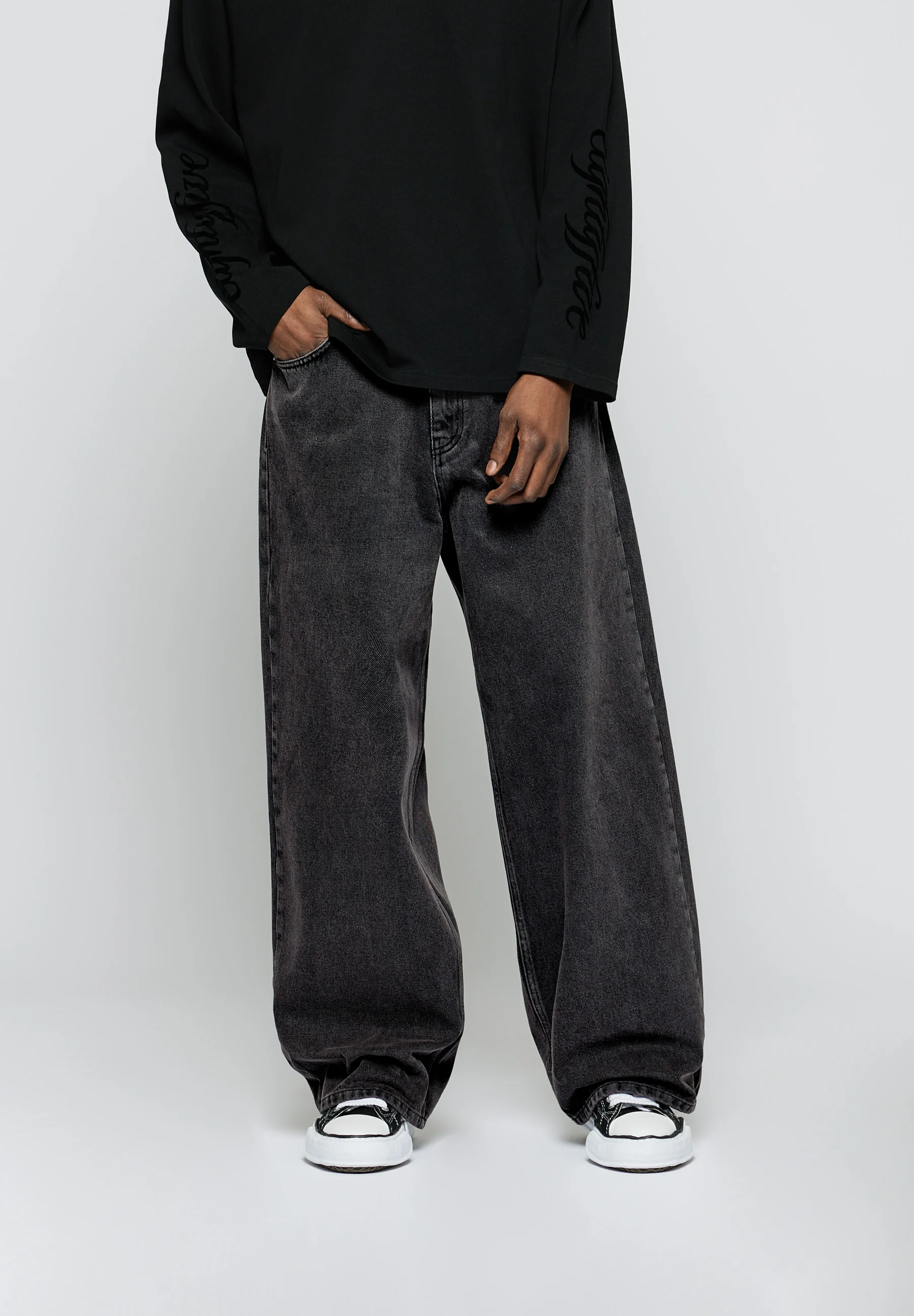 EIGHTYFIVE LOOSE BAGGY - Vaqueros holgados