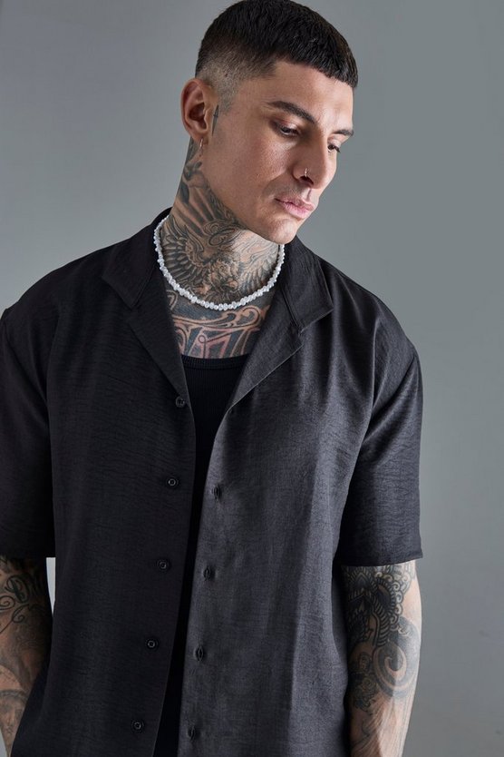 Tall kurzärmliges Leinen-Hemd & Shorts in Schwarz