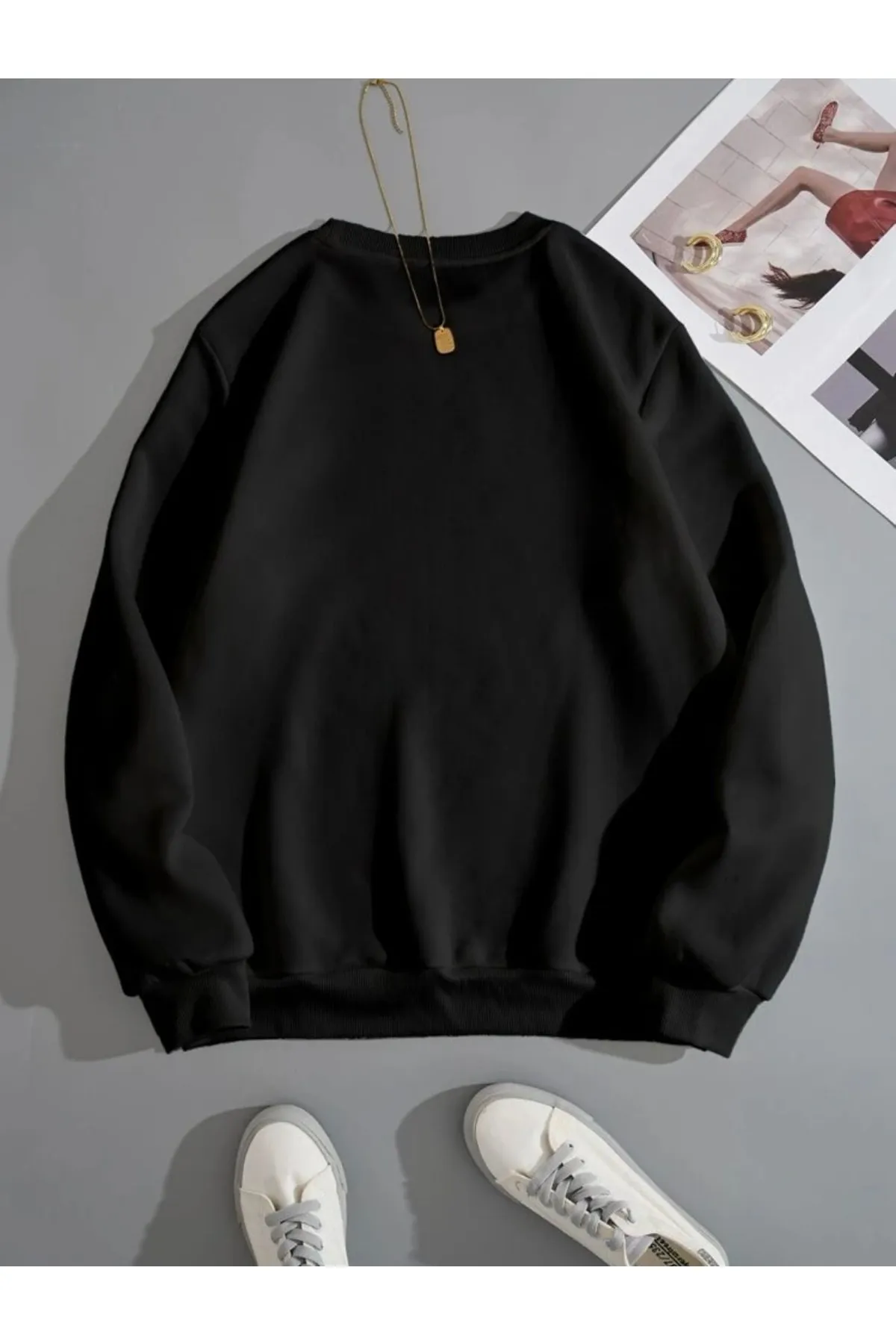 MOONBULL  Sweatshirt - Schwarz - Regular Fit