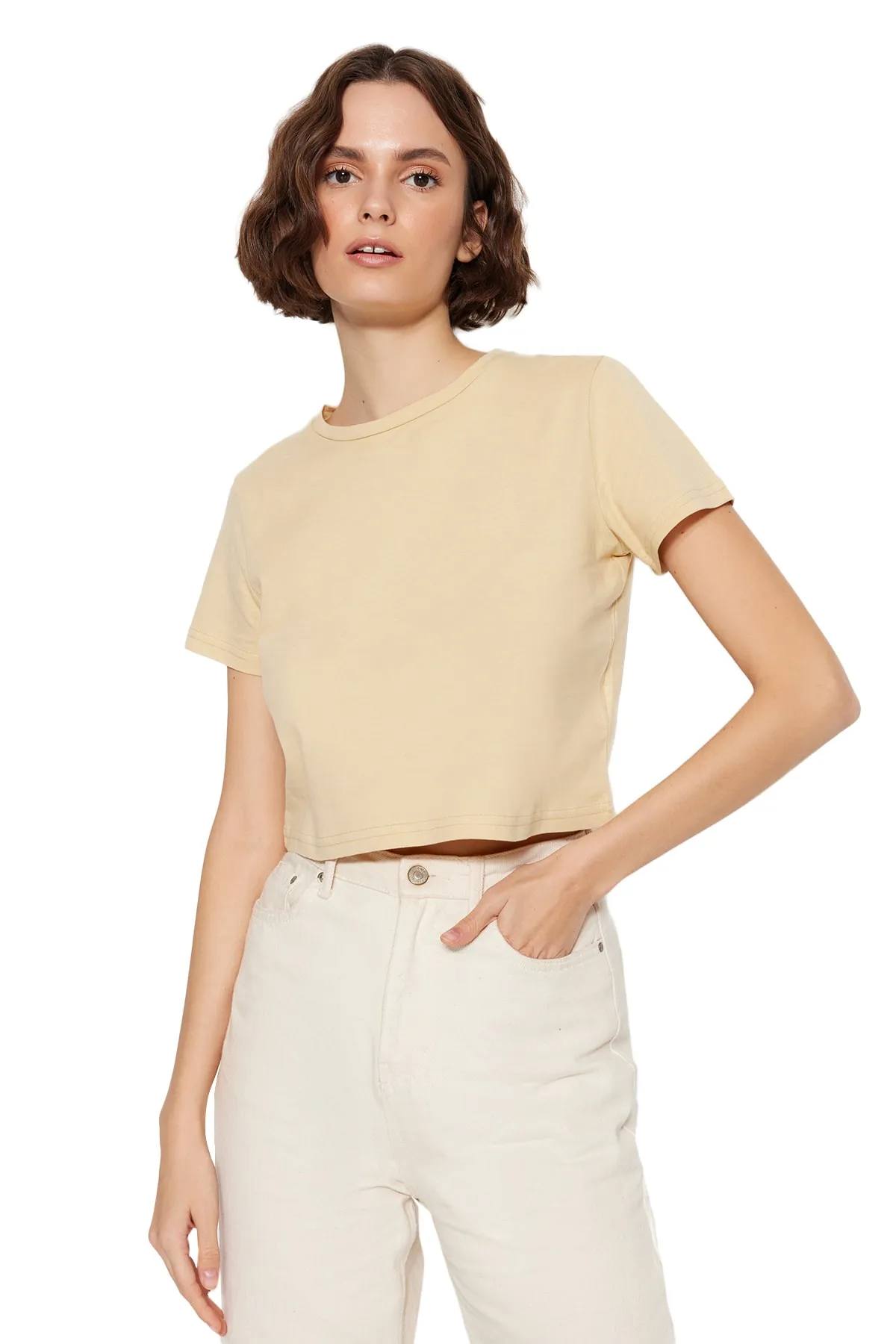 Trendyol Collection  Beigebraunes, kurz geschnittenes Strick-T-Shirt mit Rundhalsausschnitt im 2er-Pack aus 100 % Baumwolle TWOSS20TS1480