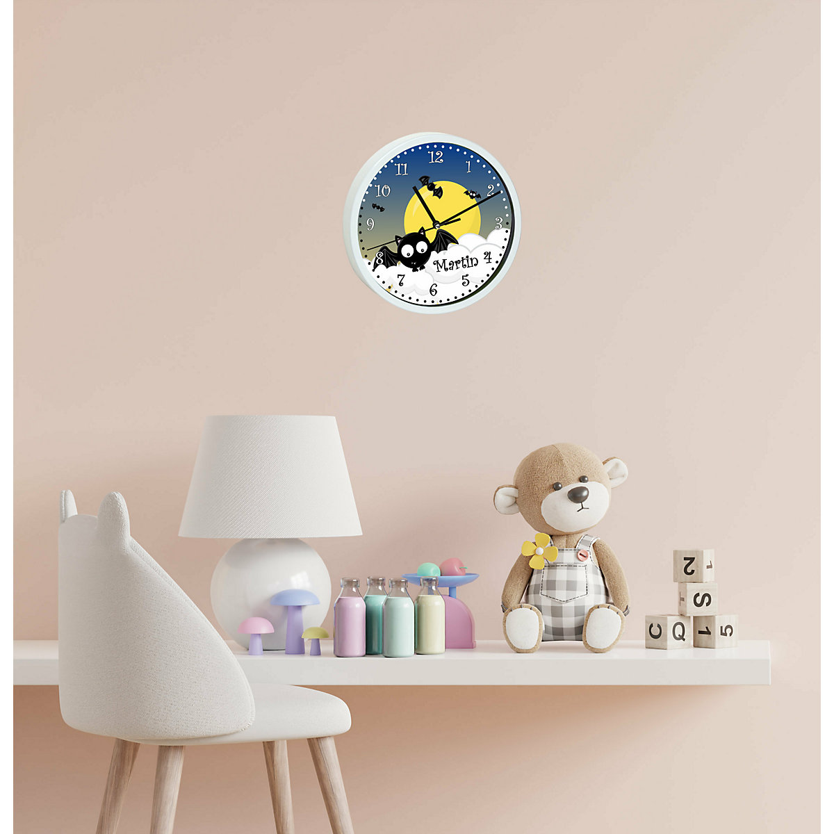Kinder Wanduhr personalisiert mit Name Fledermaus