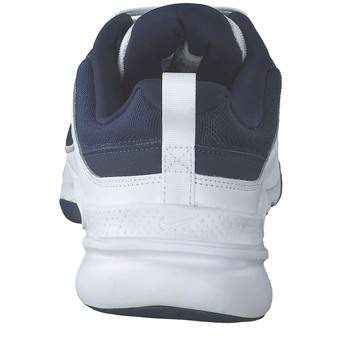 Nike Defy all day Sneaker in weiß