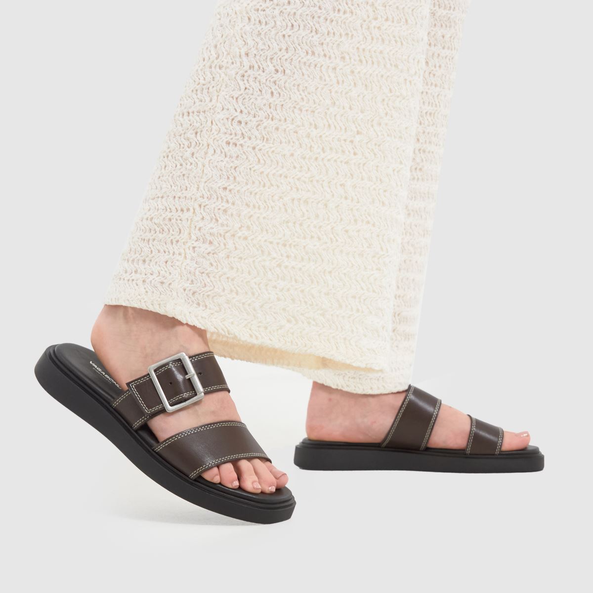 Vagabond Shoemakers – Connie – Mörkbruna sandaler