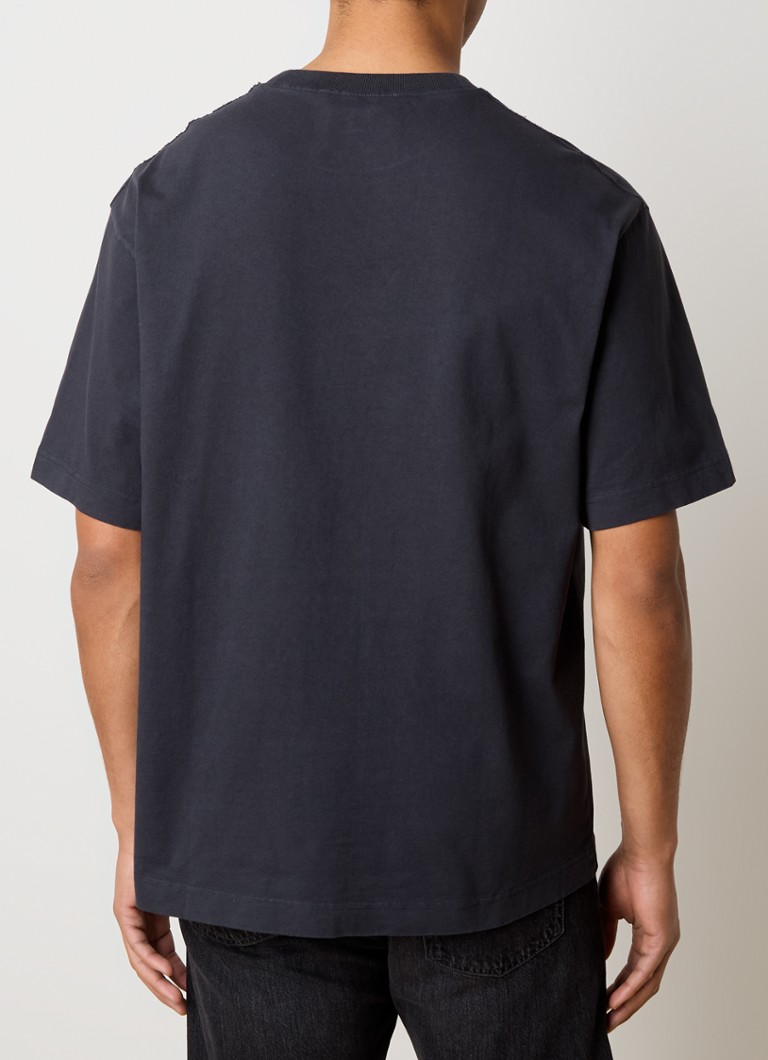 Acne Studios -t-paita logopainatuksella