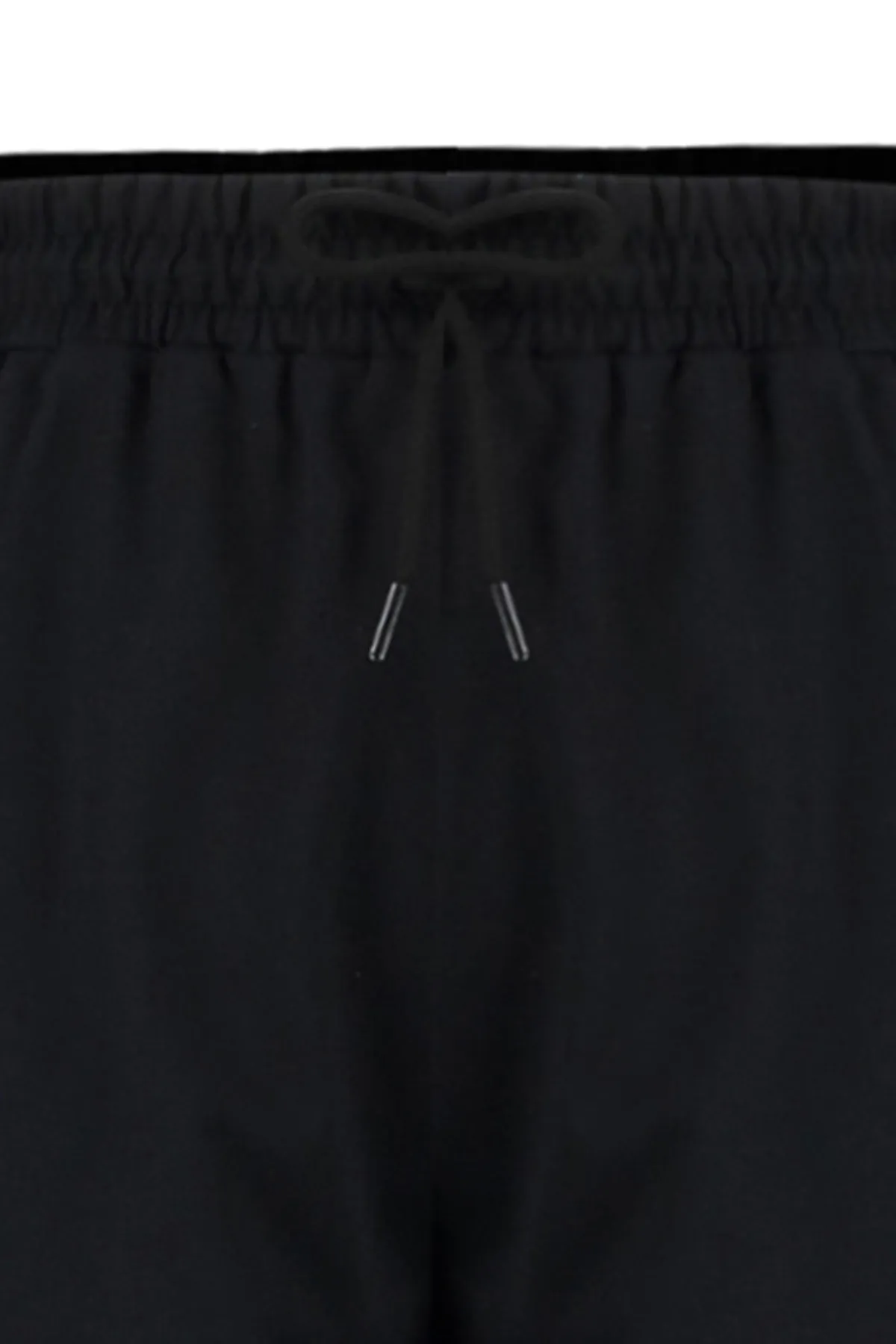Trendyol Curve  Schwarze dünne Strickshorts TBBSS23AP00002