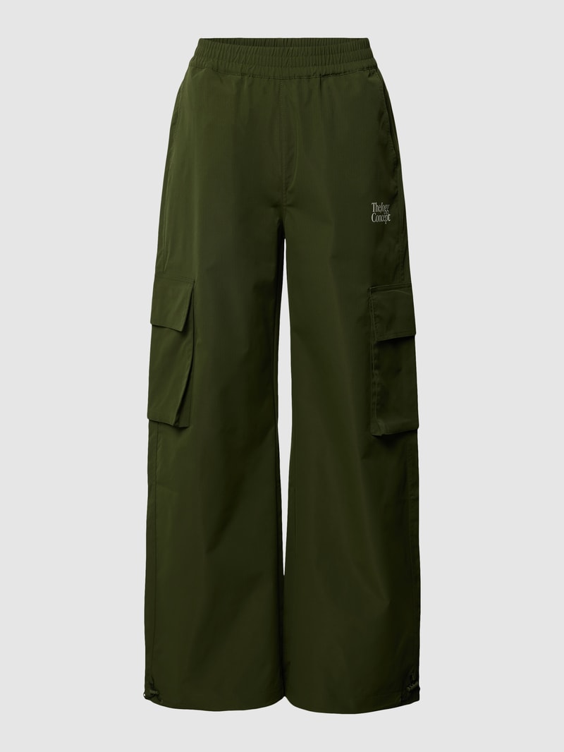 Cargohose mit Label-Print Modell 'FIA' in olivgrün