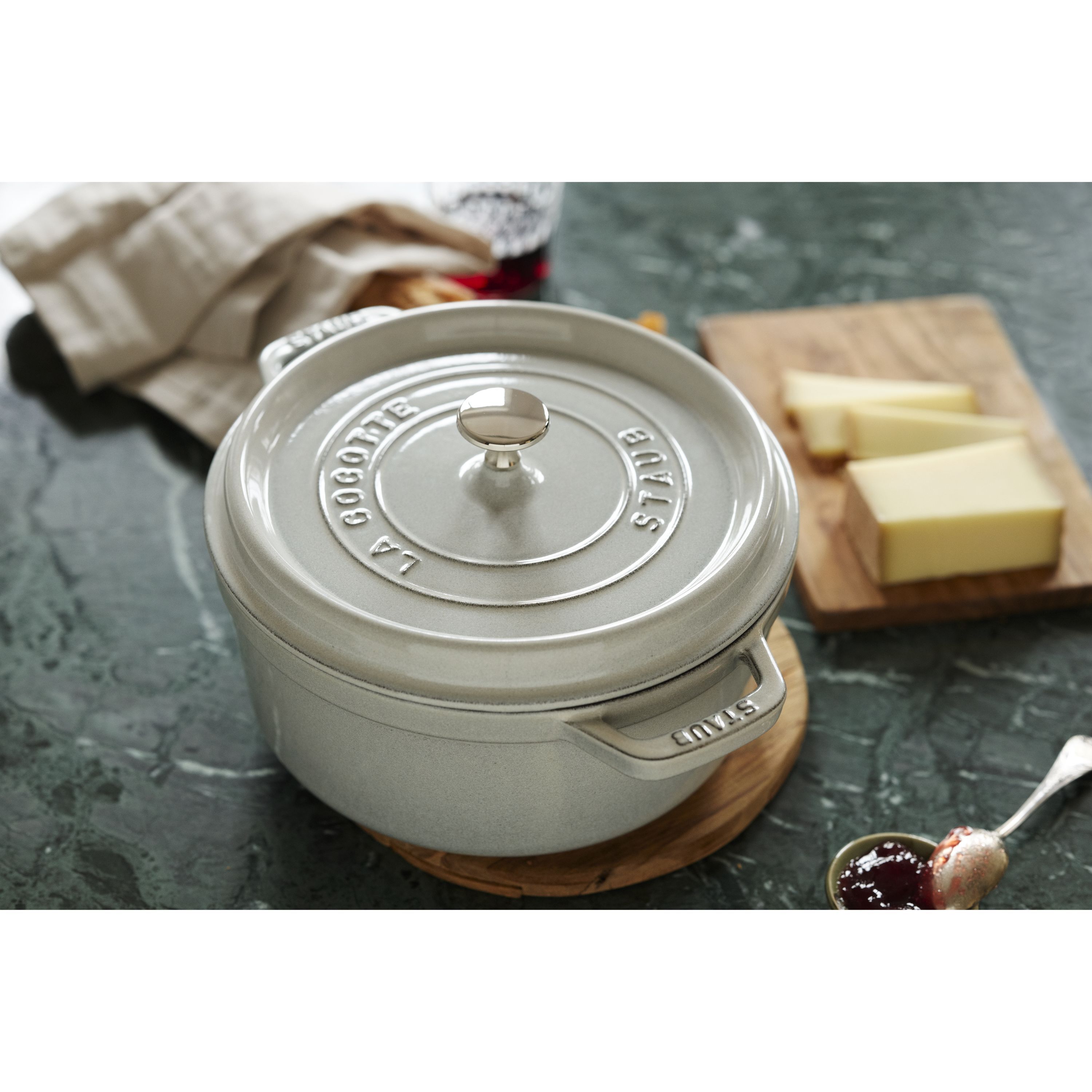 Cocotte 18 cm, rund, Weisser Trüffel, Gusseisen