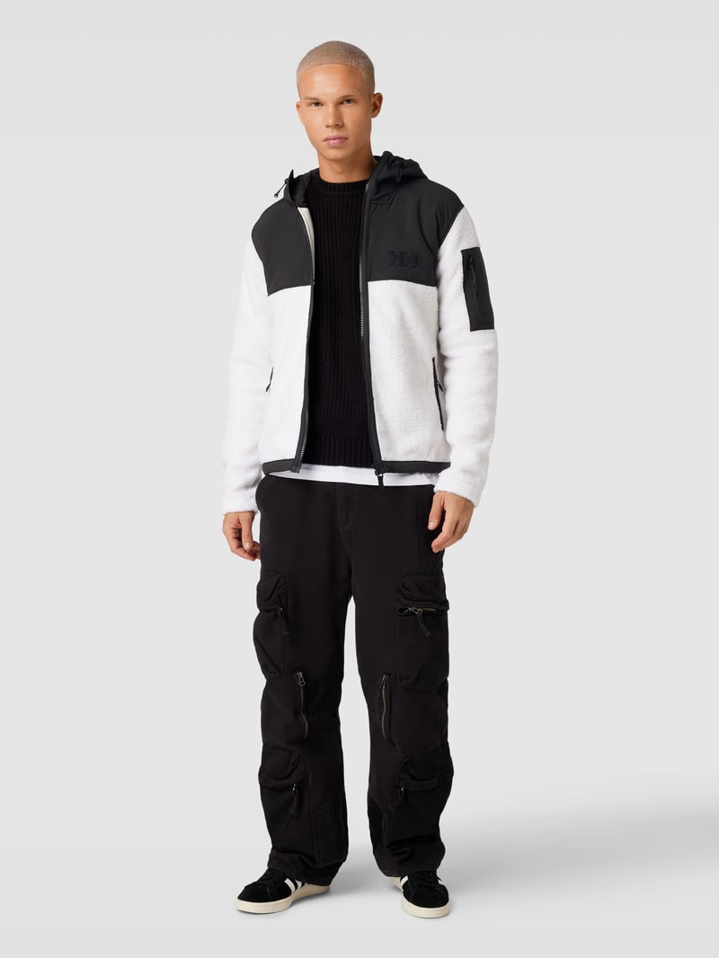 Fleecejacke in Two-Tone-Machart in schwarz