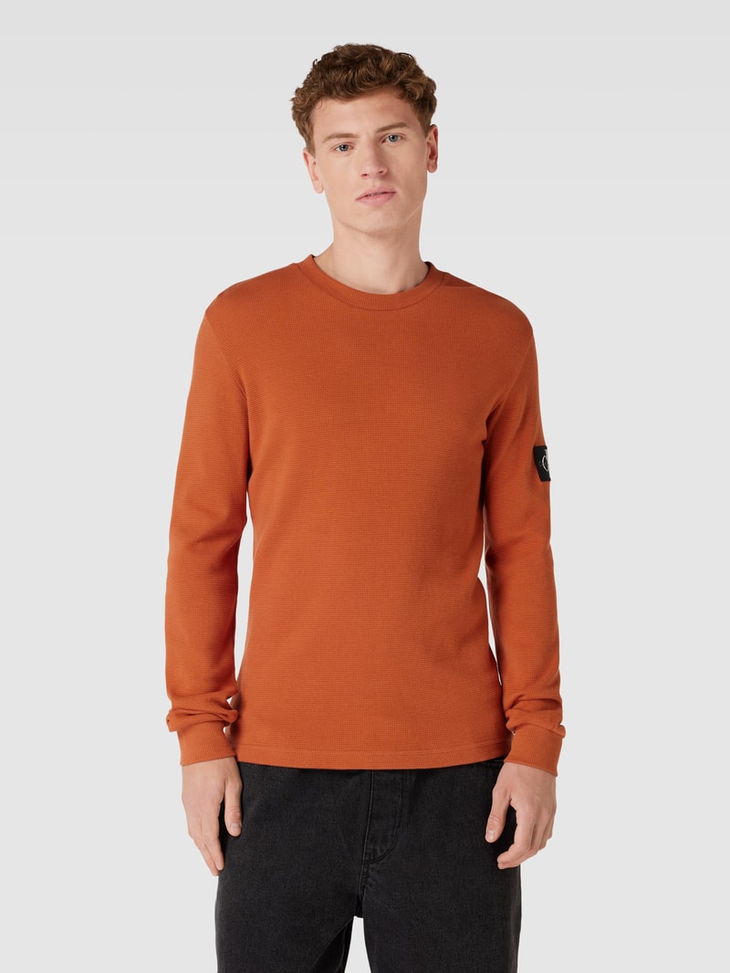 Longsleeve aus Baumwolle mit Strukturmuster Modell 'WAFFLE' in mittelbraun