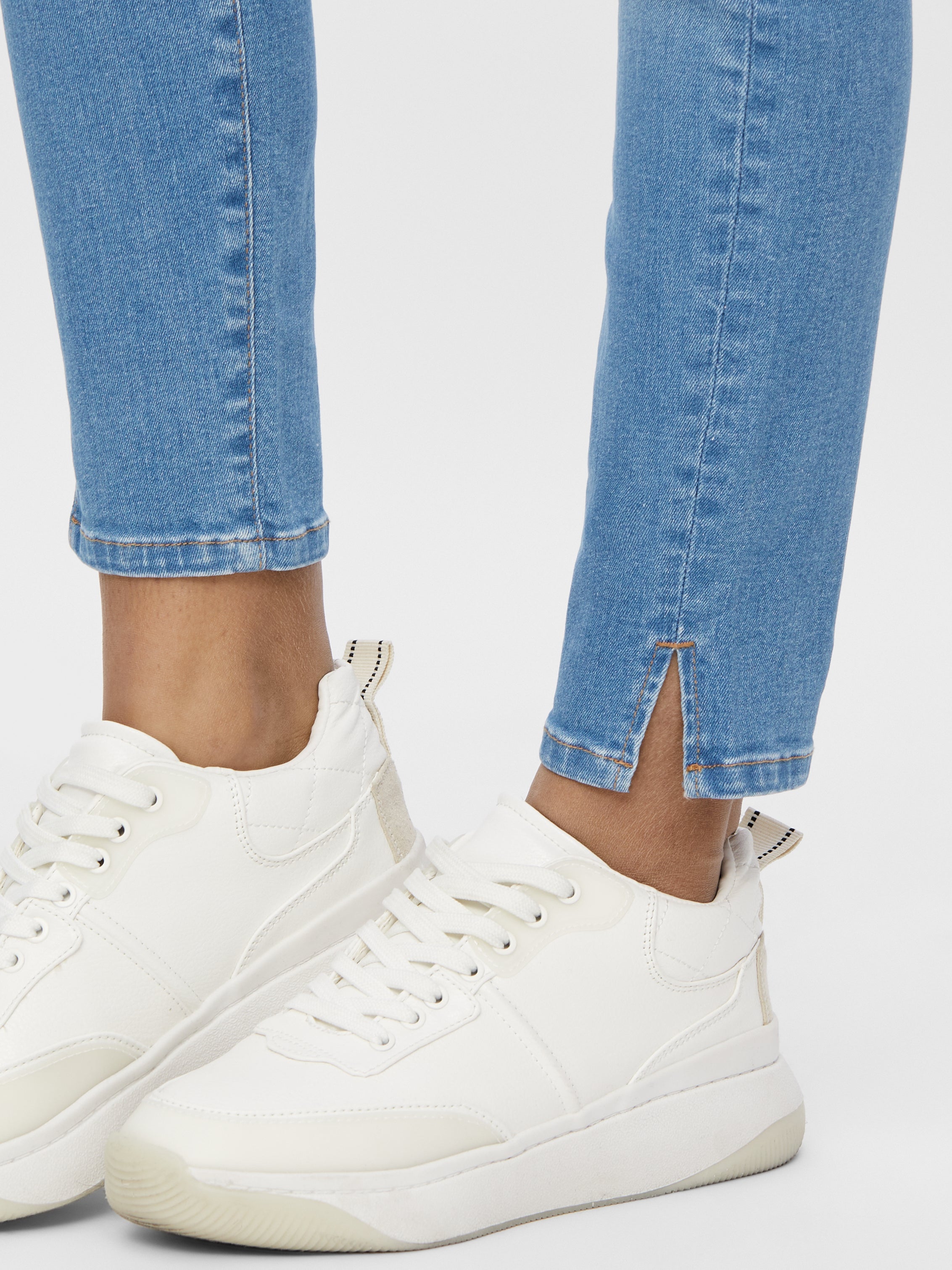 Umstands-jeans