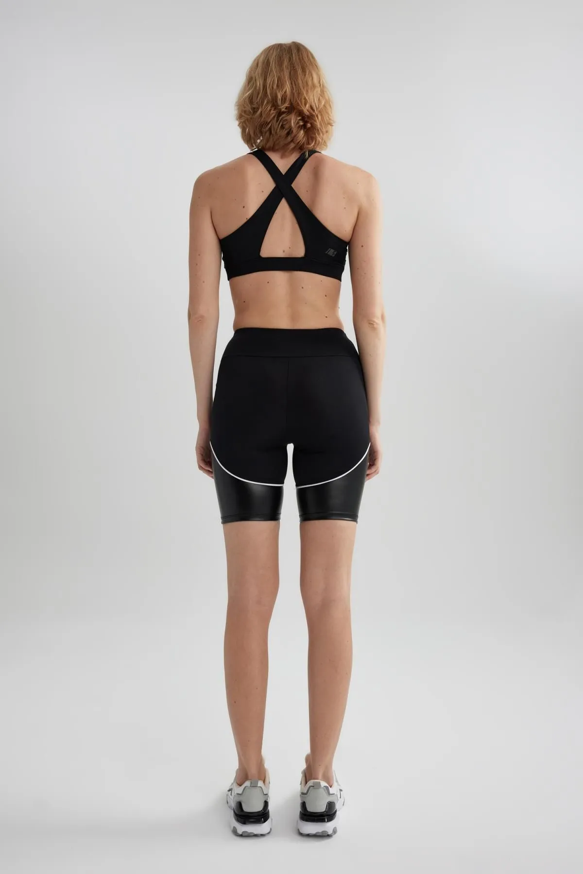 DeFacto  Fit Biker Taillenbetonte Sportstrumpfhose A5646ax23au