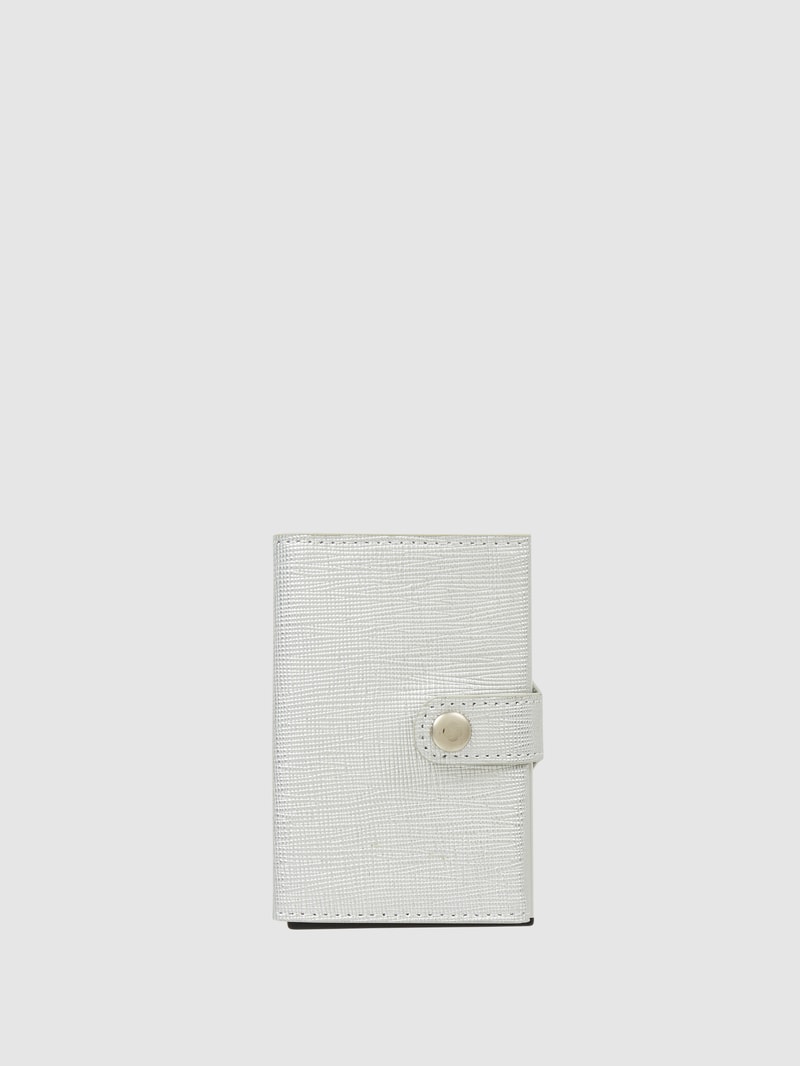 Kartenetui aus Leder Modell 'Alu Fit' in silber