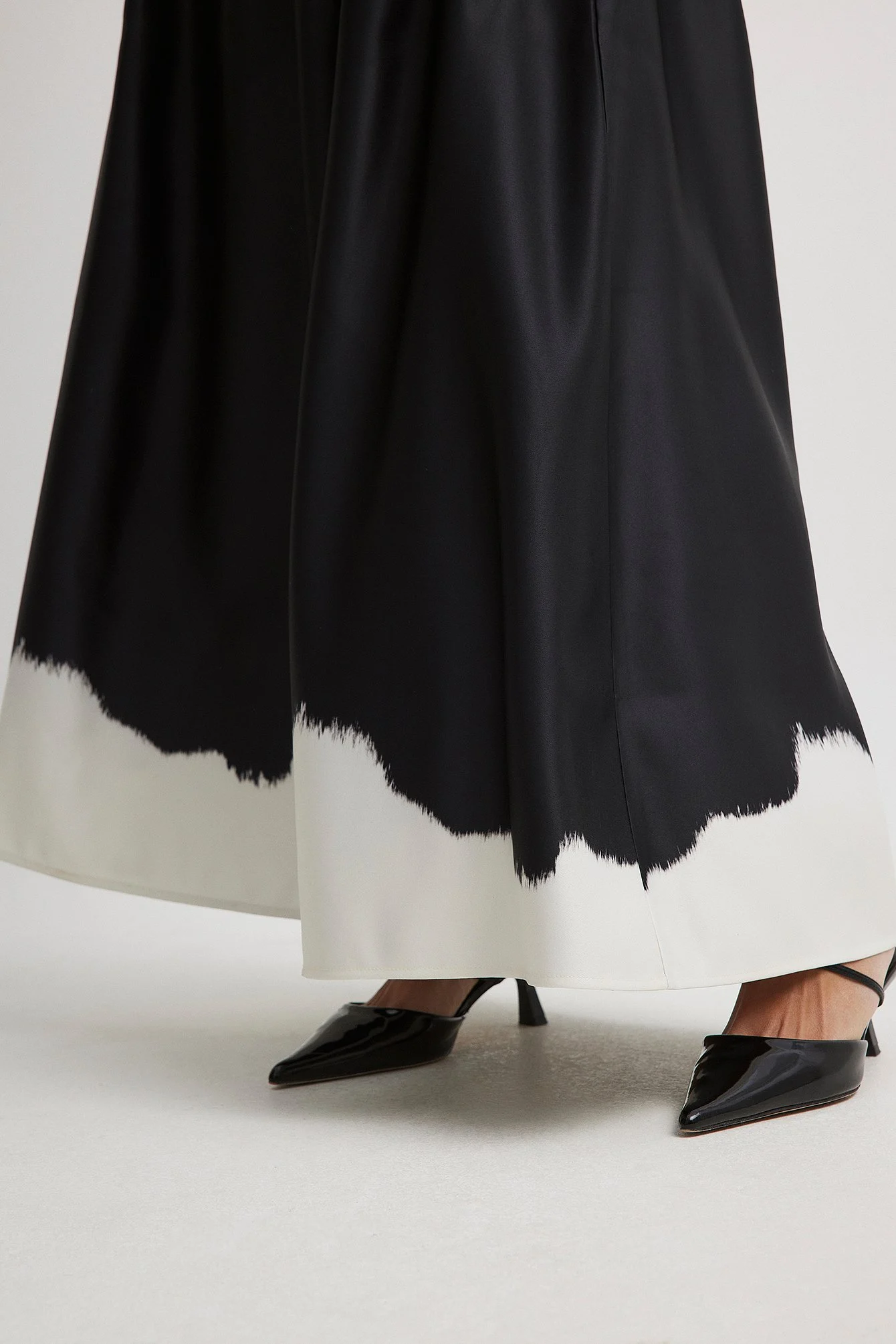 Weiter Maxirock mit mittlerer Taille