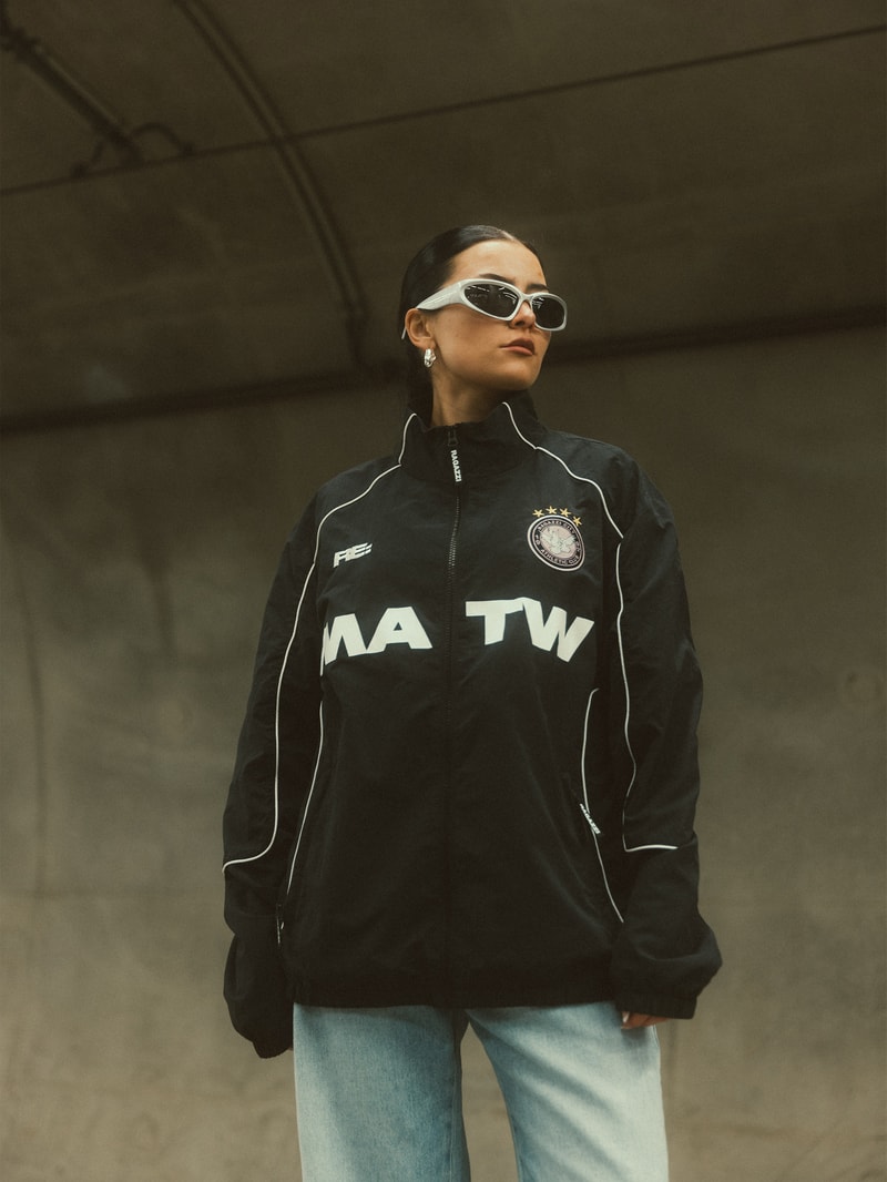 Trainingsjacke mit Statement-Print - MATW x REVIEW Drop 10 in schwarz