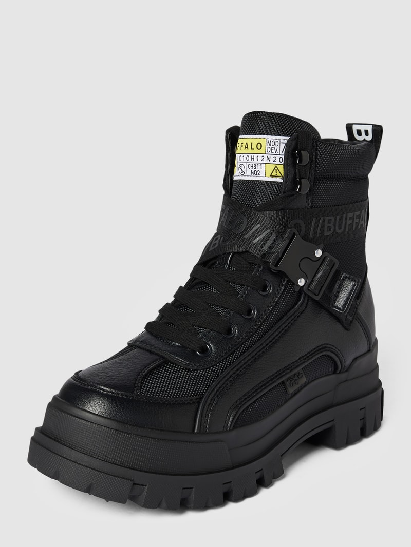 Schnürboots mit Zugschlaufe Modell 'ASPHA' in schwarz